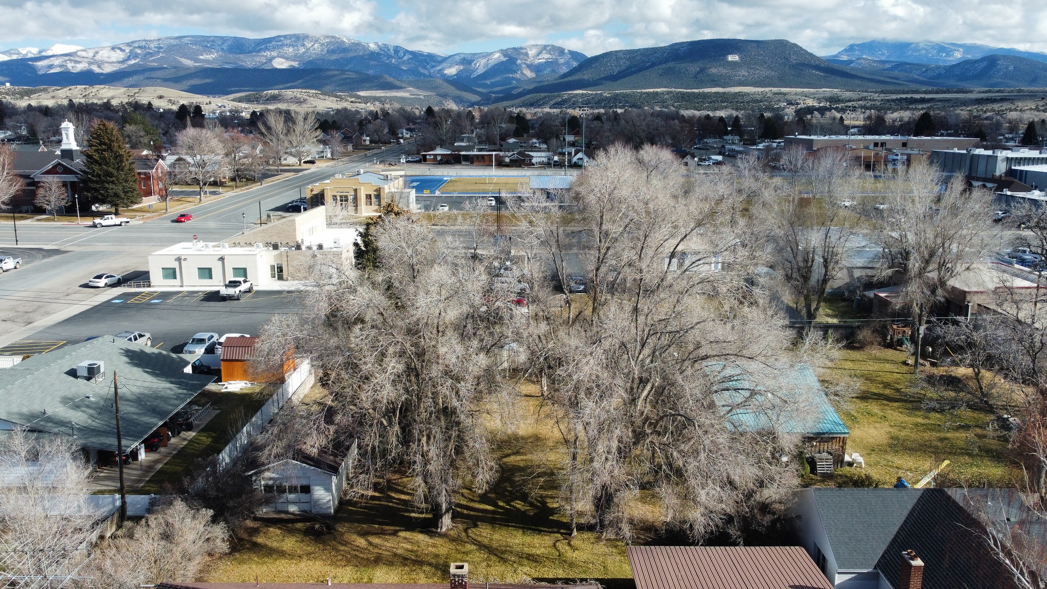 main property photo 35