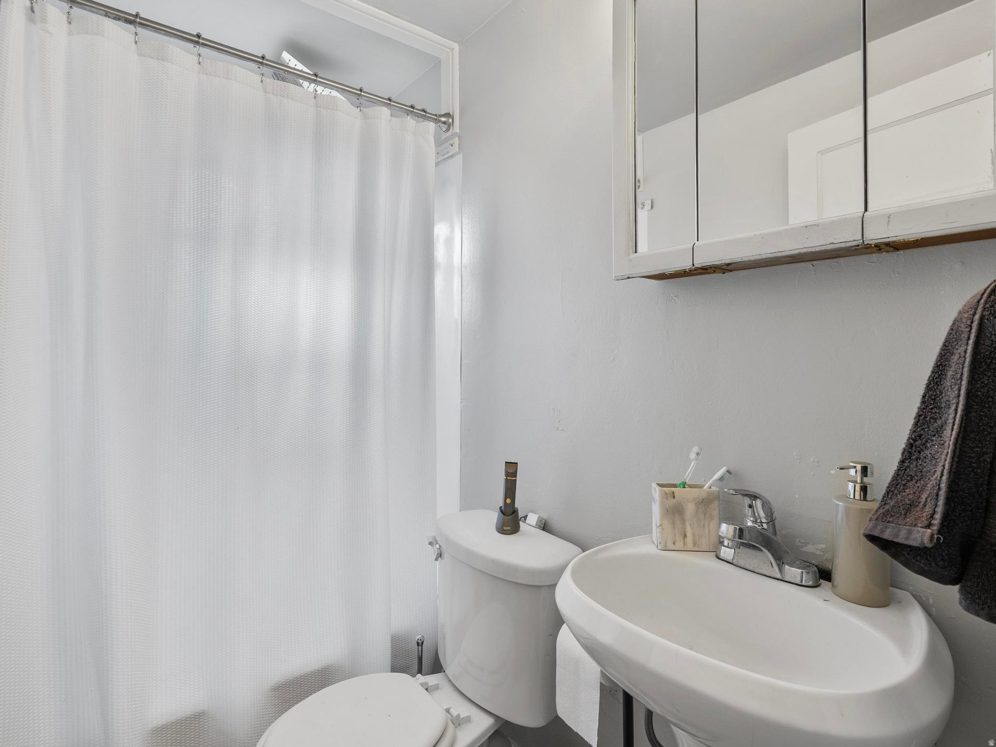 main property photo 10