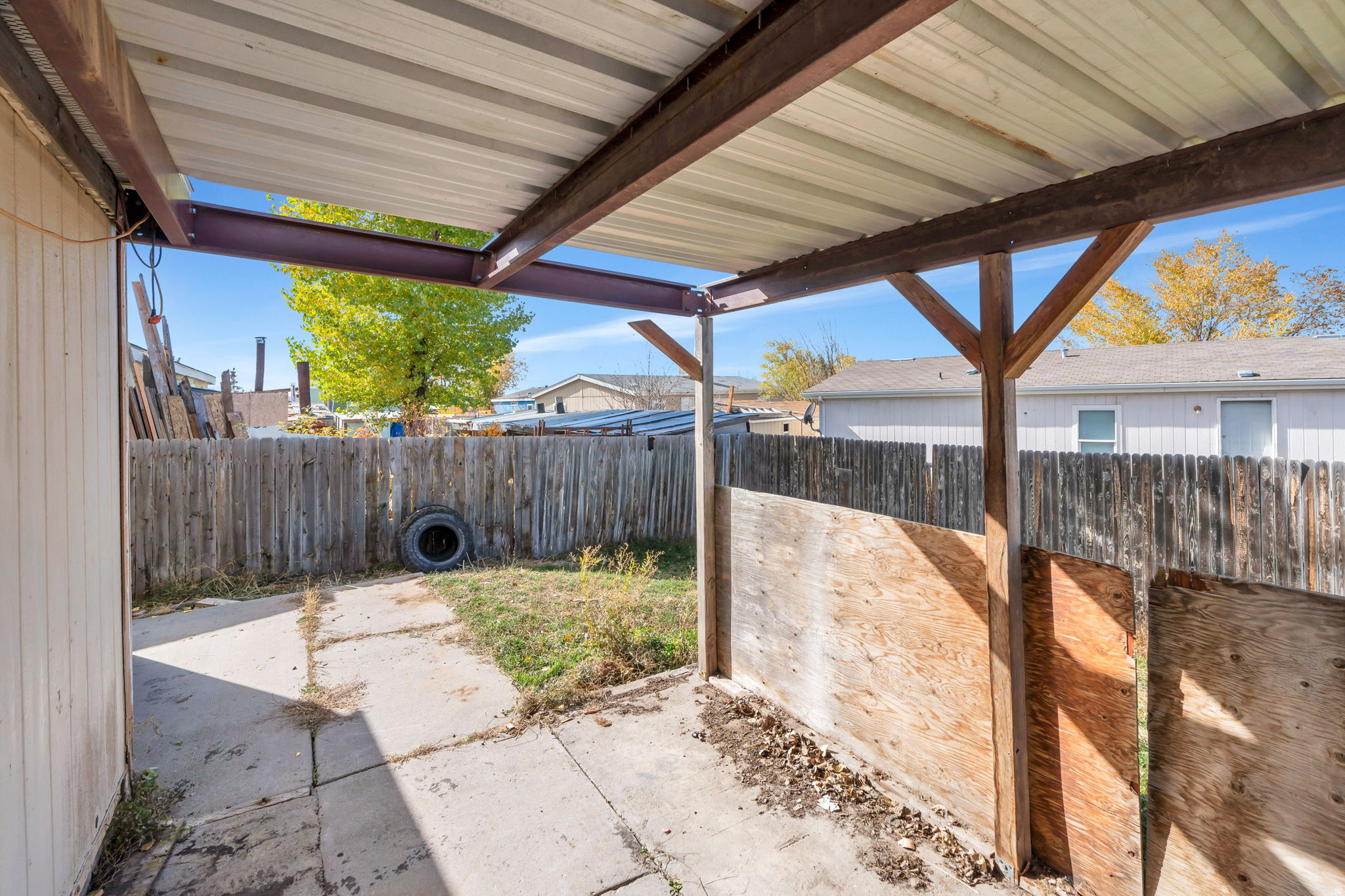 main property photo 19