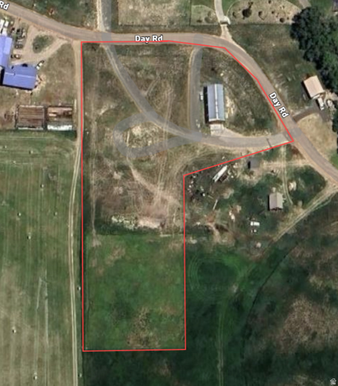 main property photo 9
