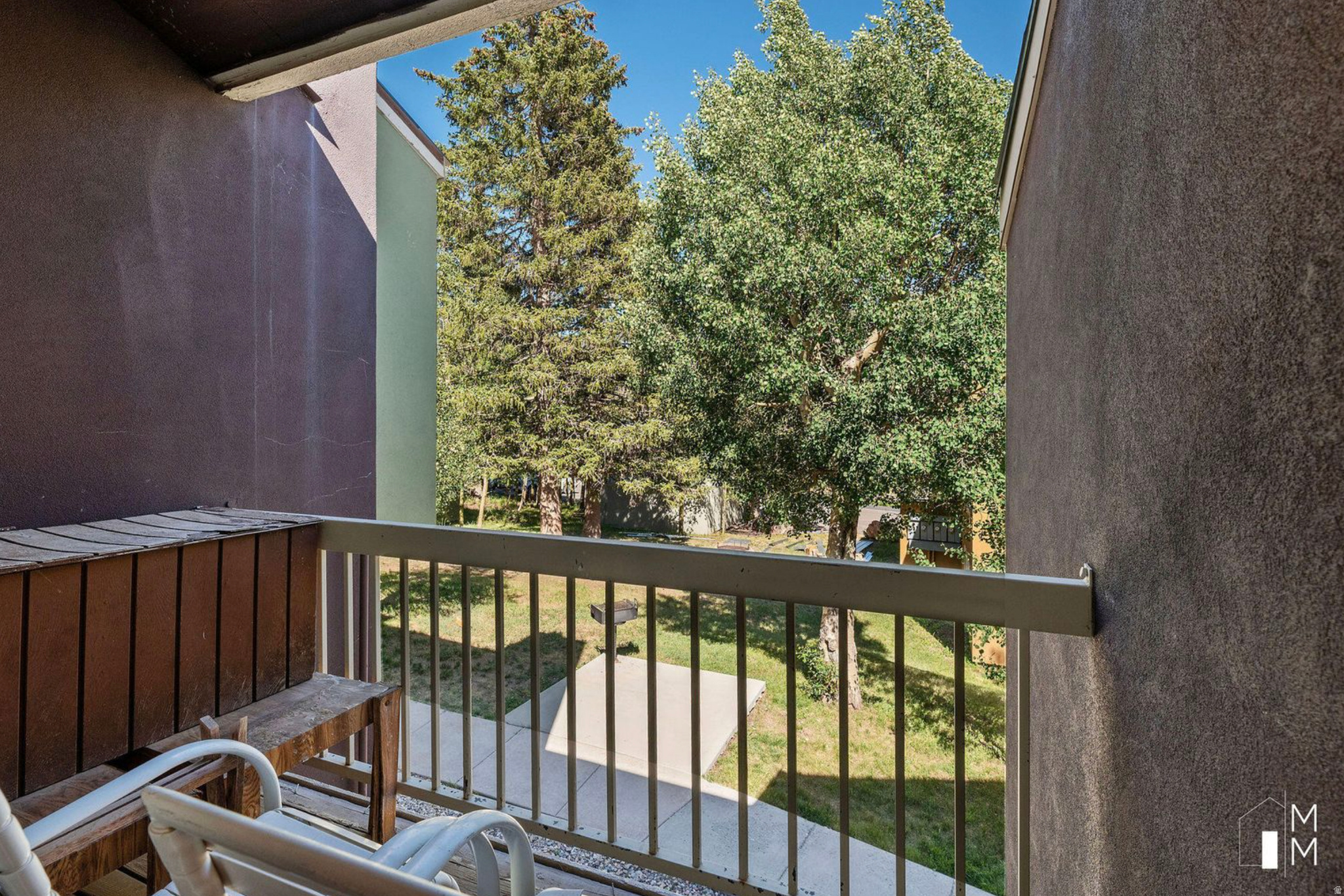 main property photo 10