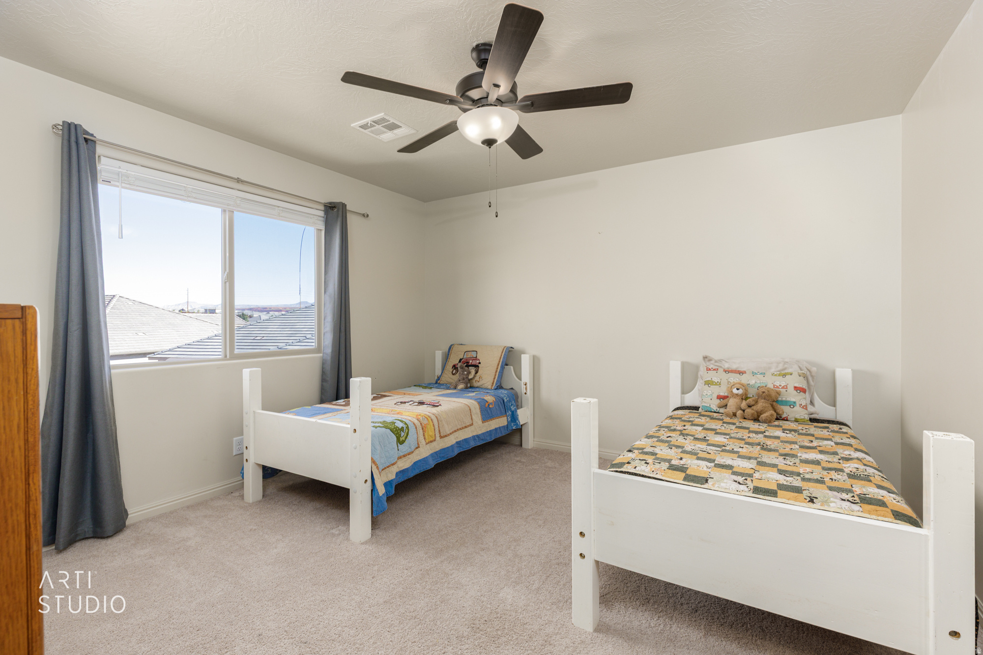 main property photo 23