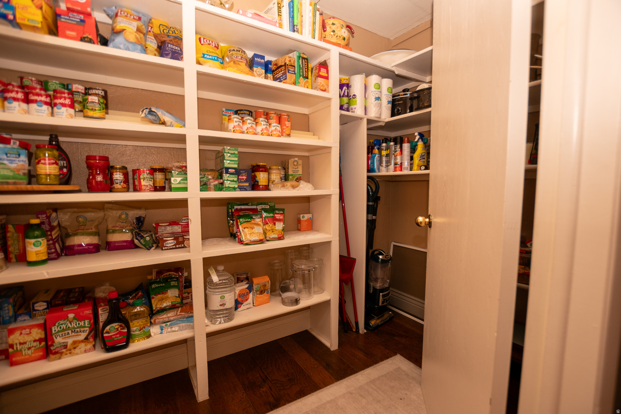 main property photo 13