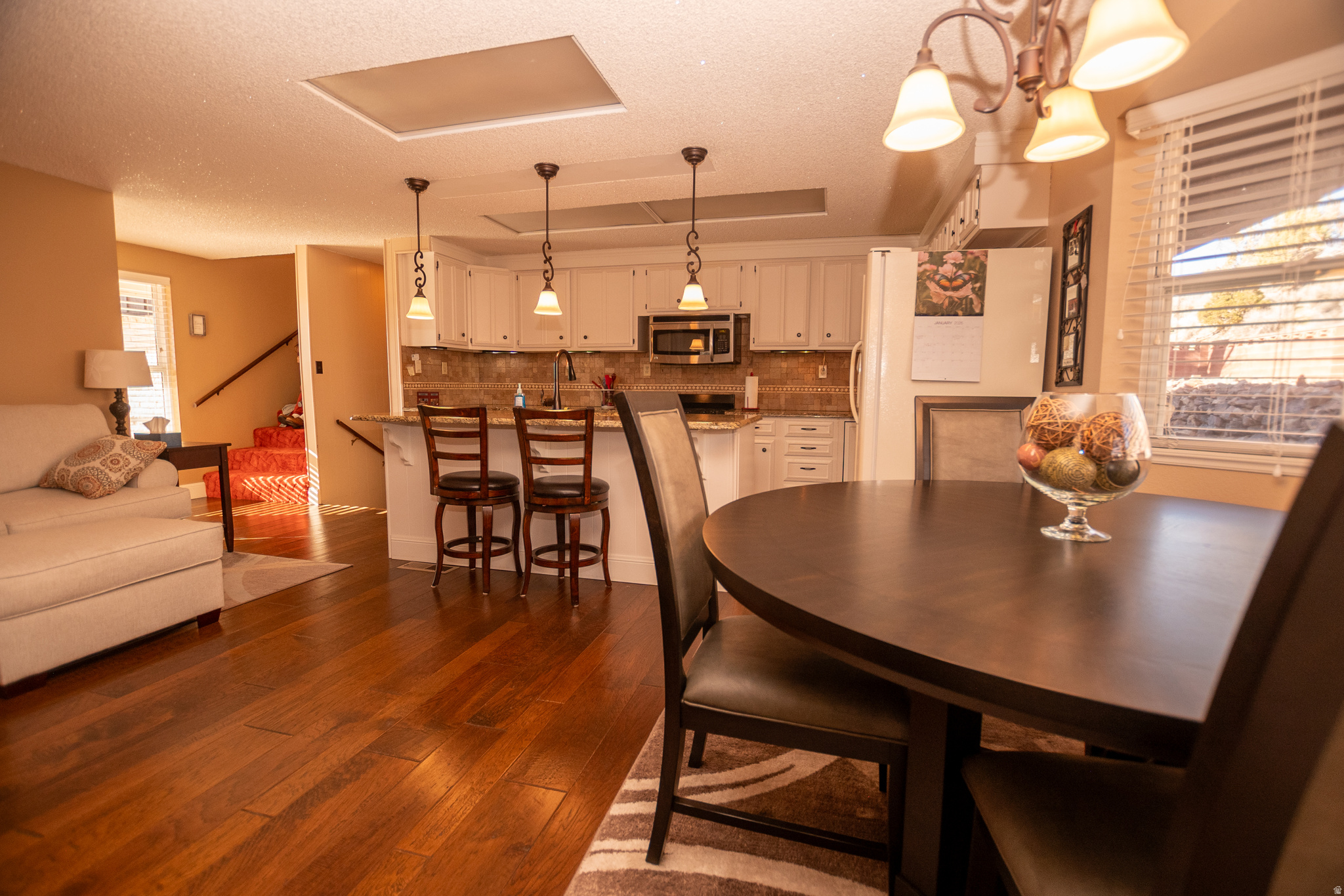 main property photo 14