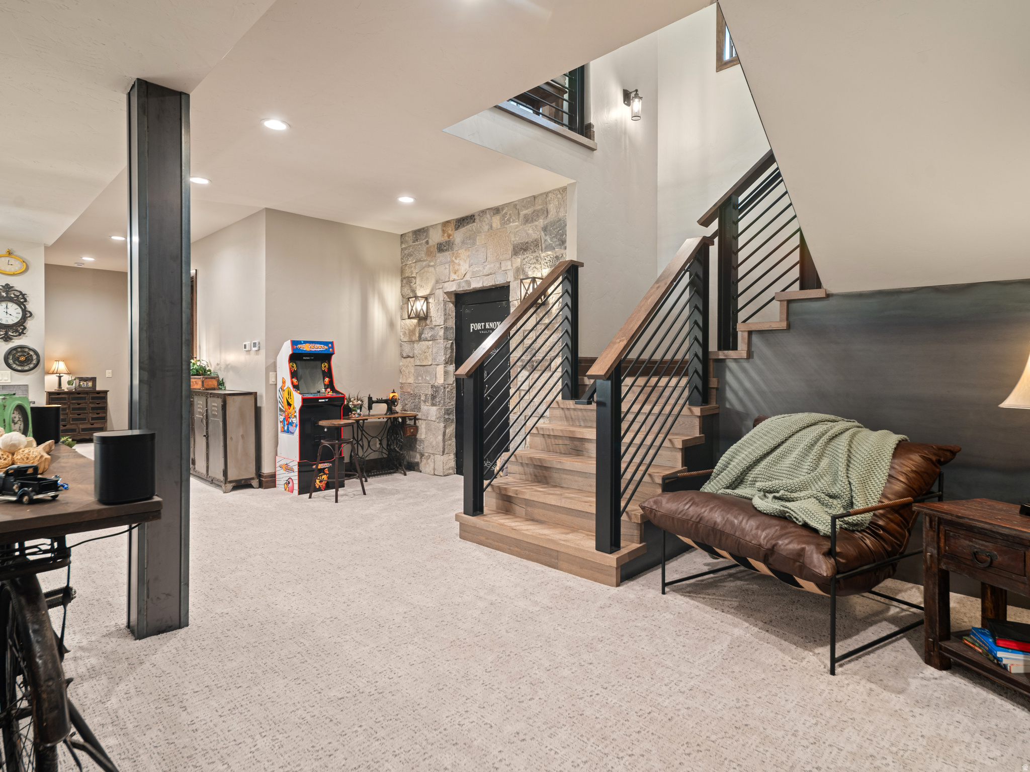 main property photo 46