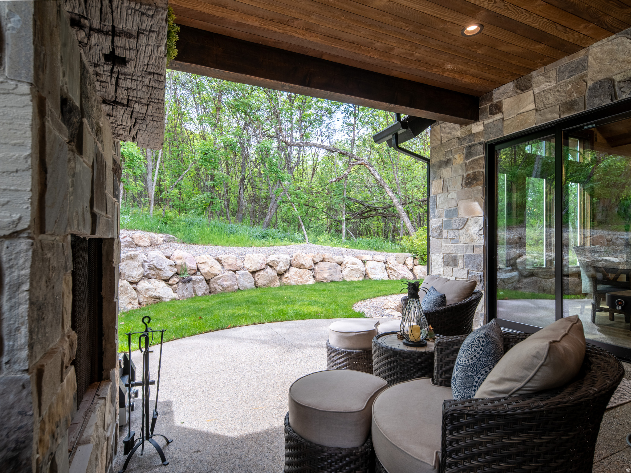 main property photo 79