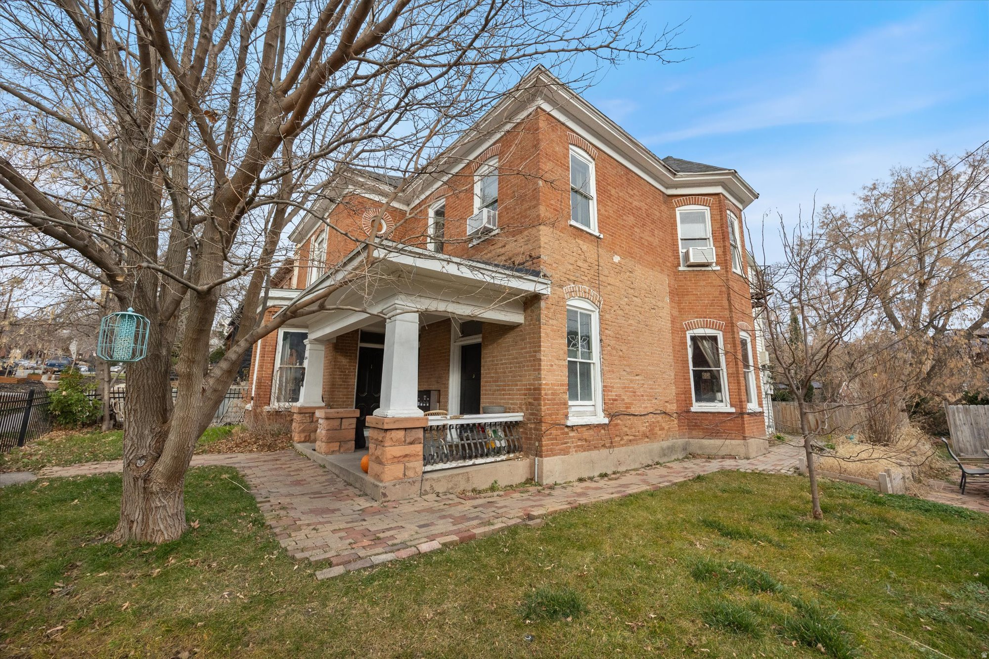 main property photo 45