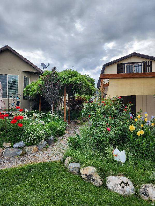 main property photo 51