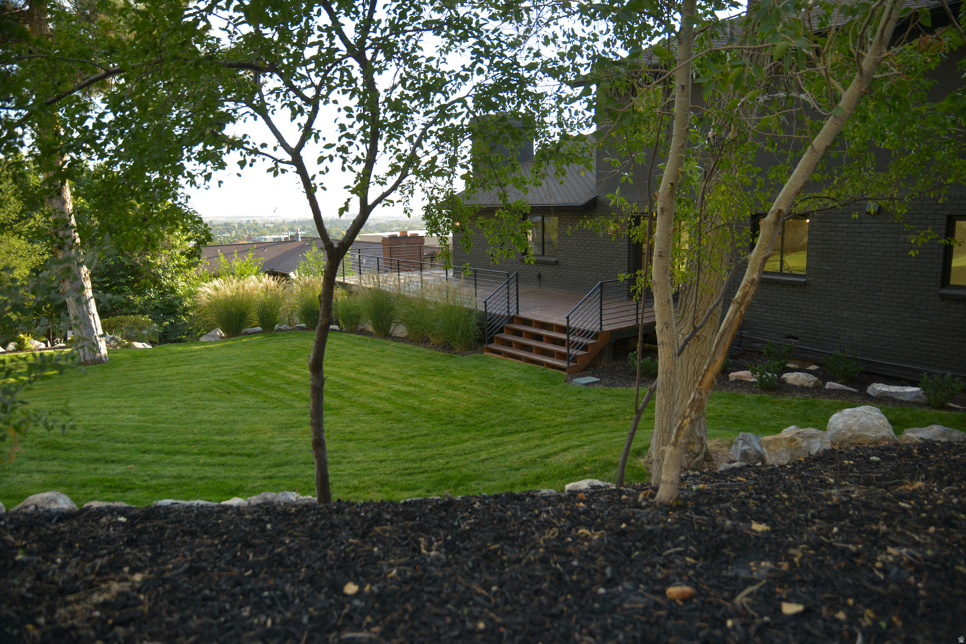 main property photo 50
