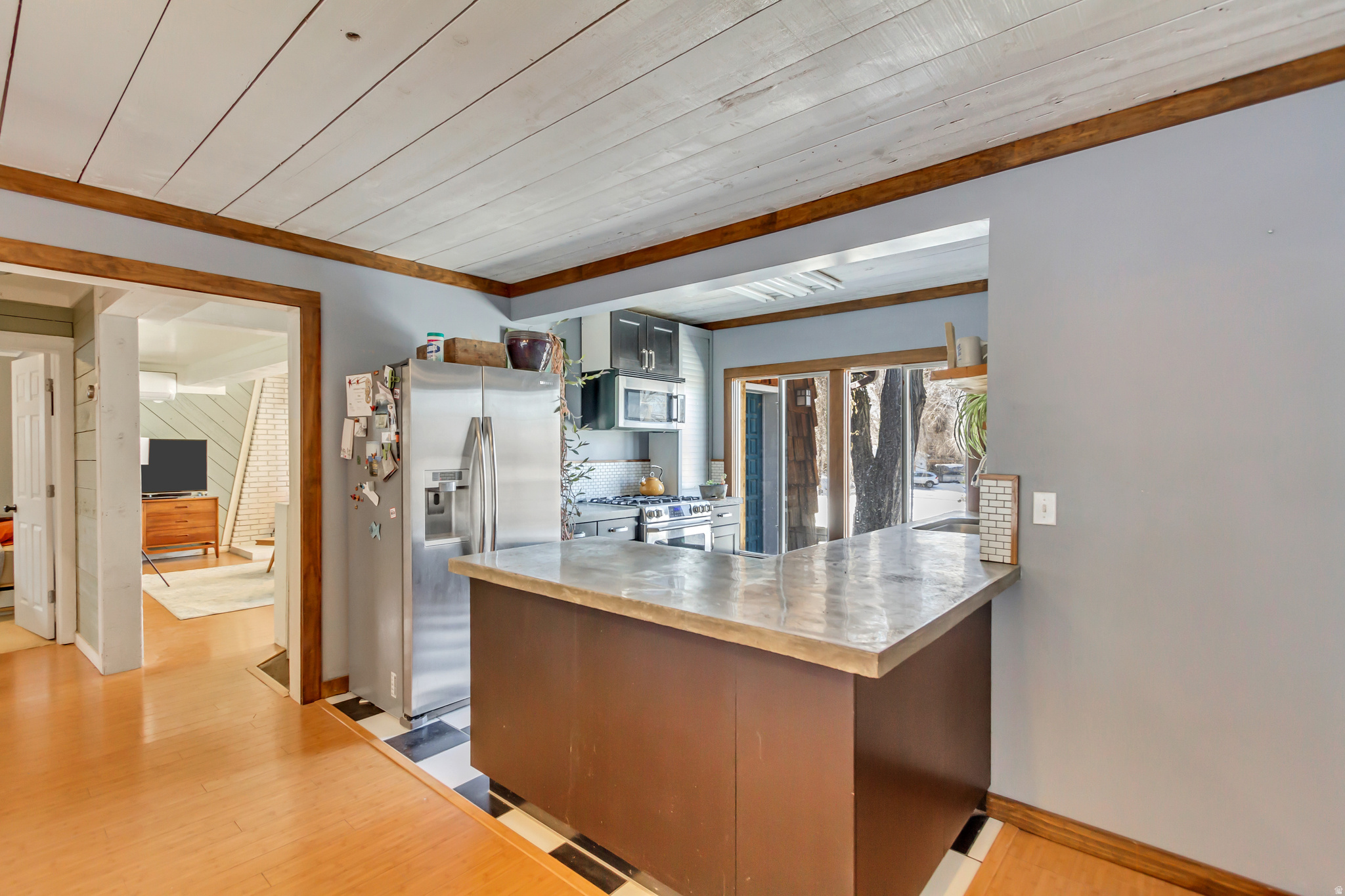 main property photo 43