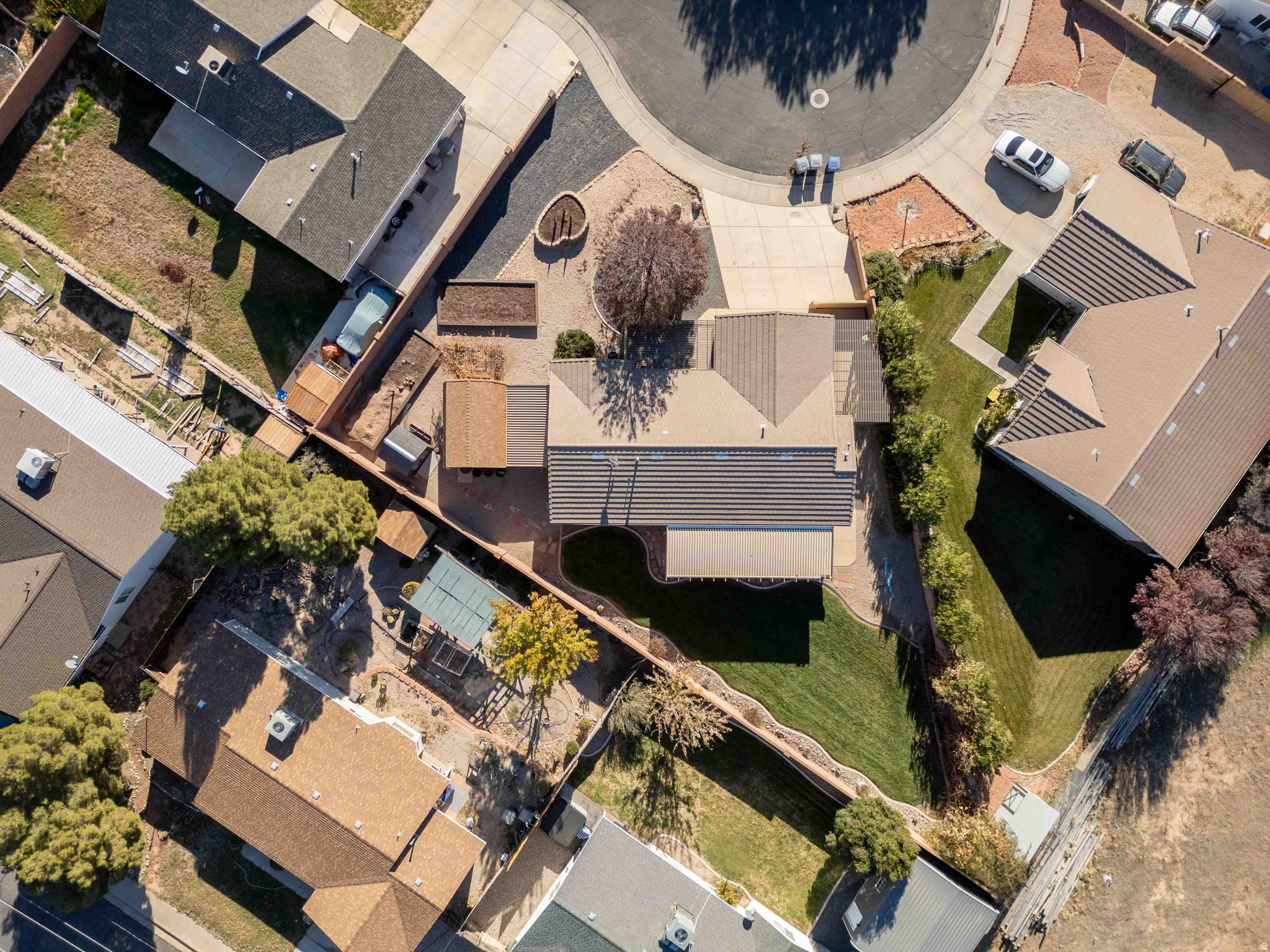 main property photo 30