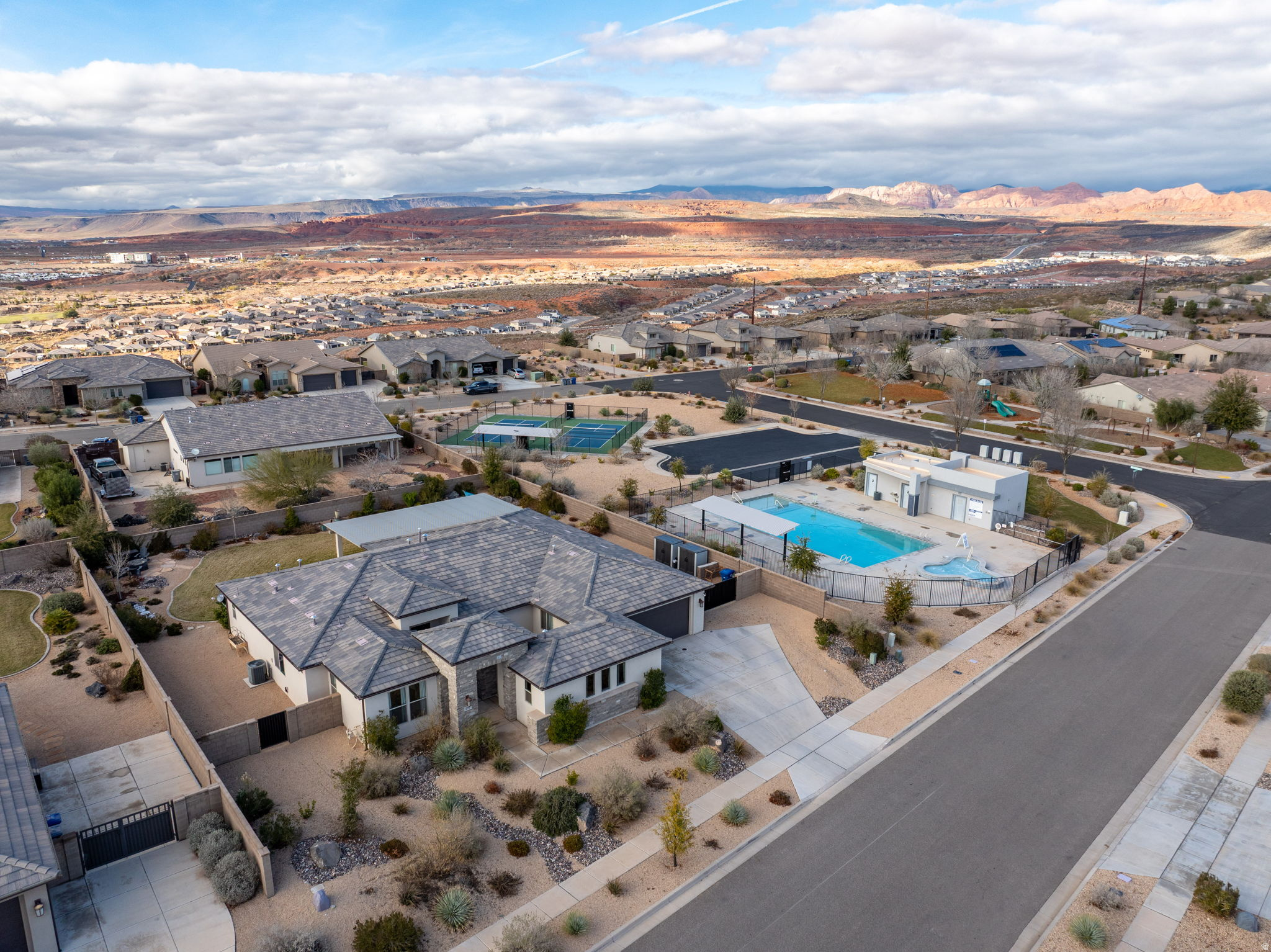 main property photo 44