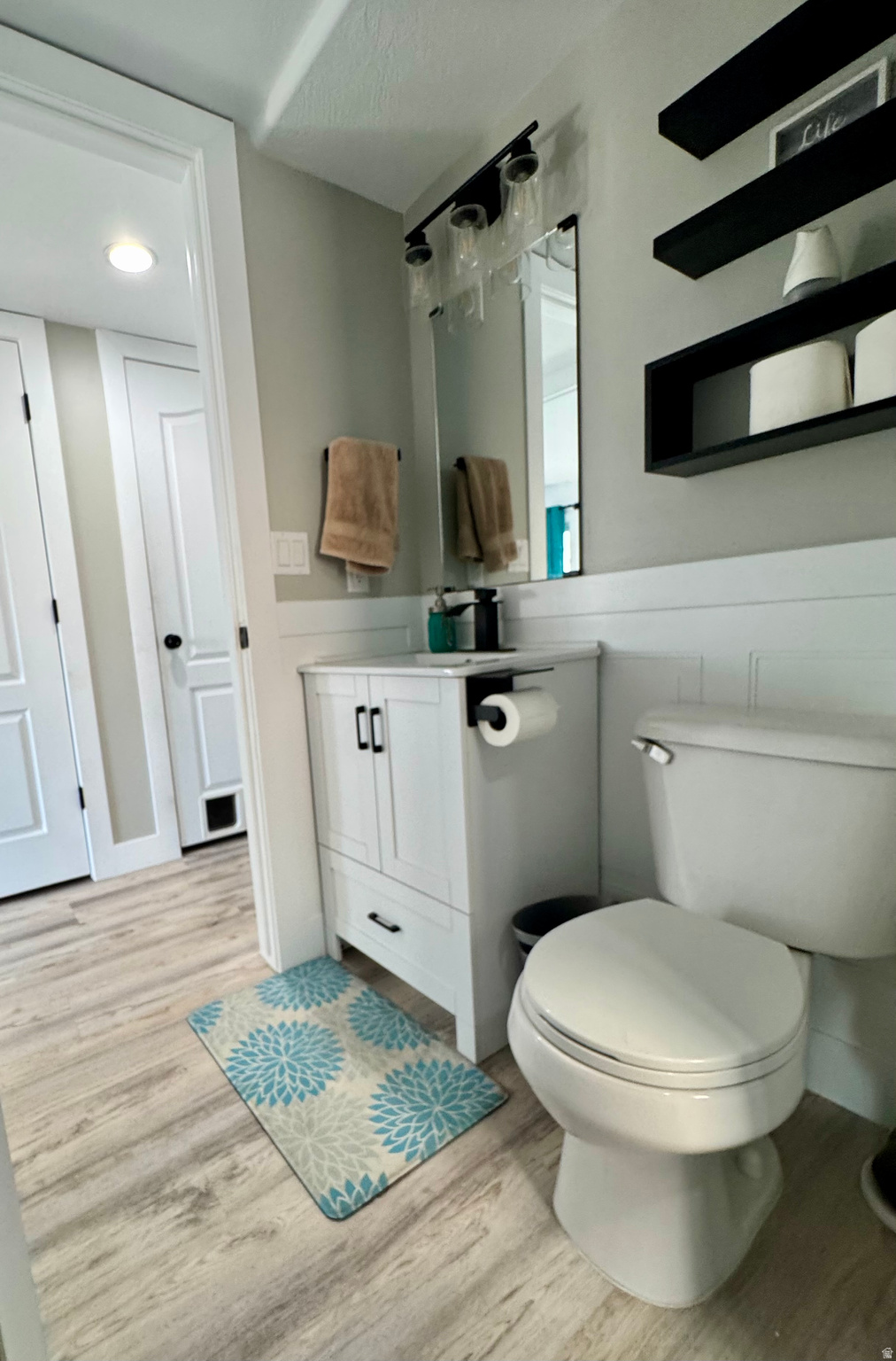 main property photo 11