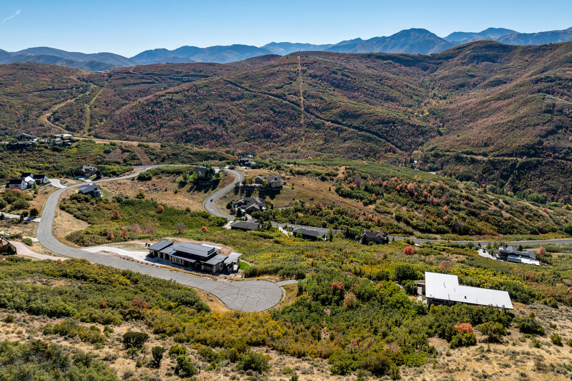 main property photo 40