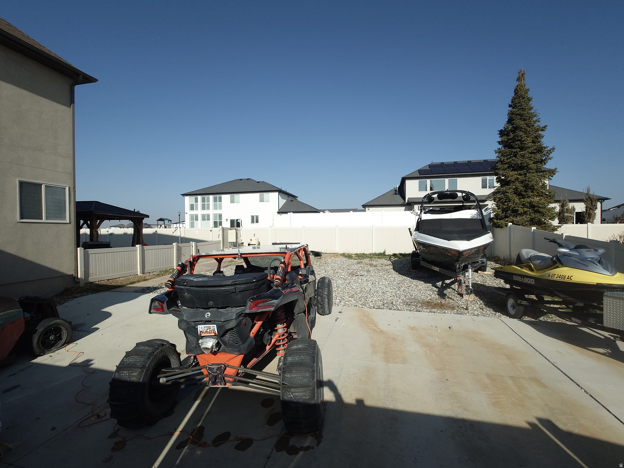 main property photo 66
