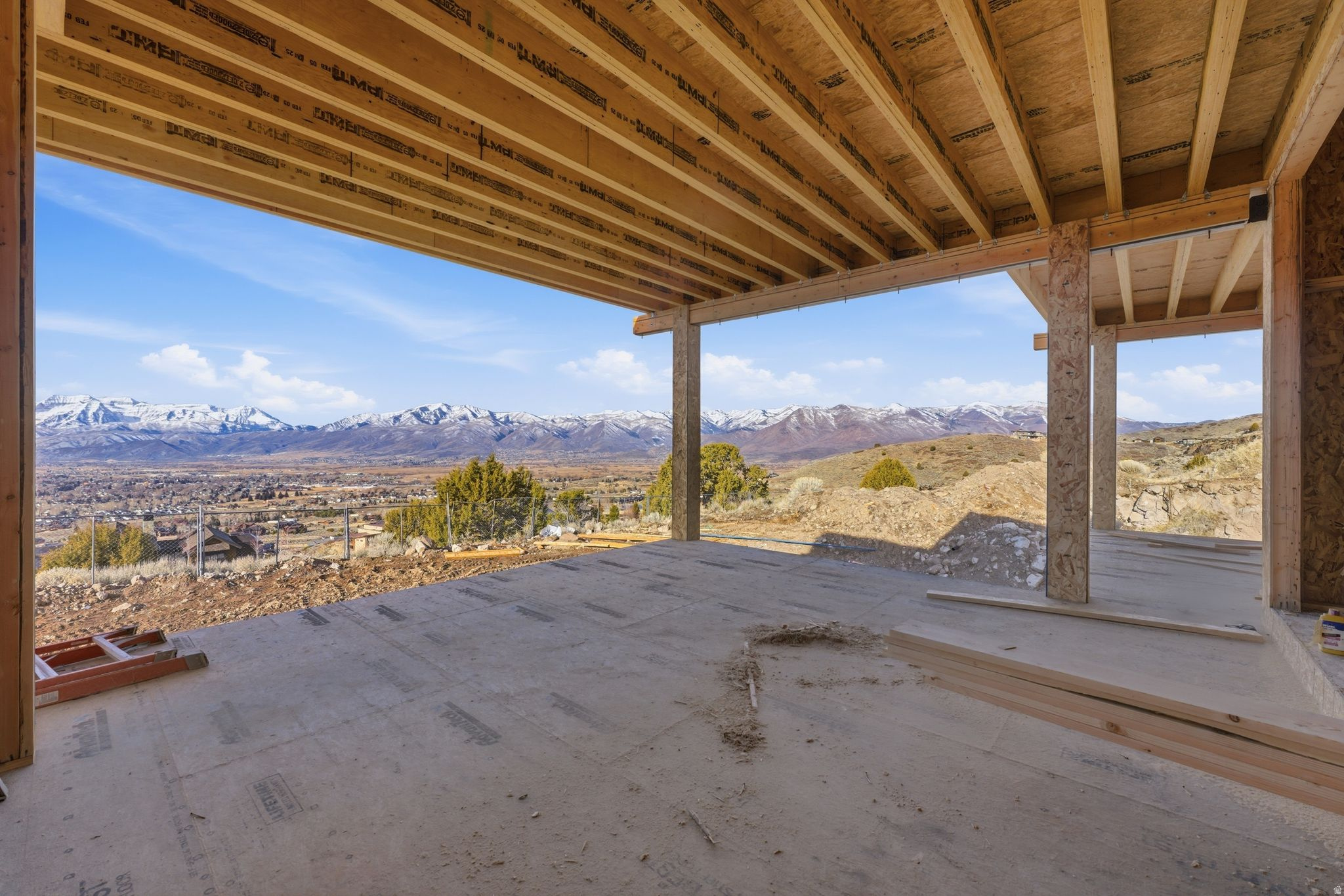 main property photo 41