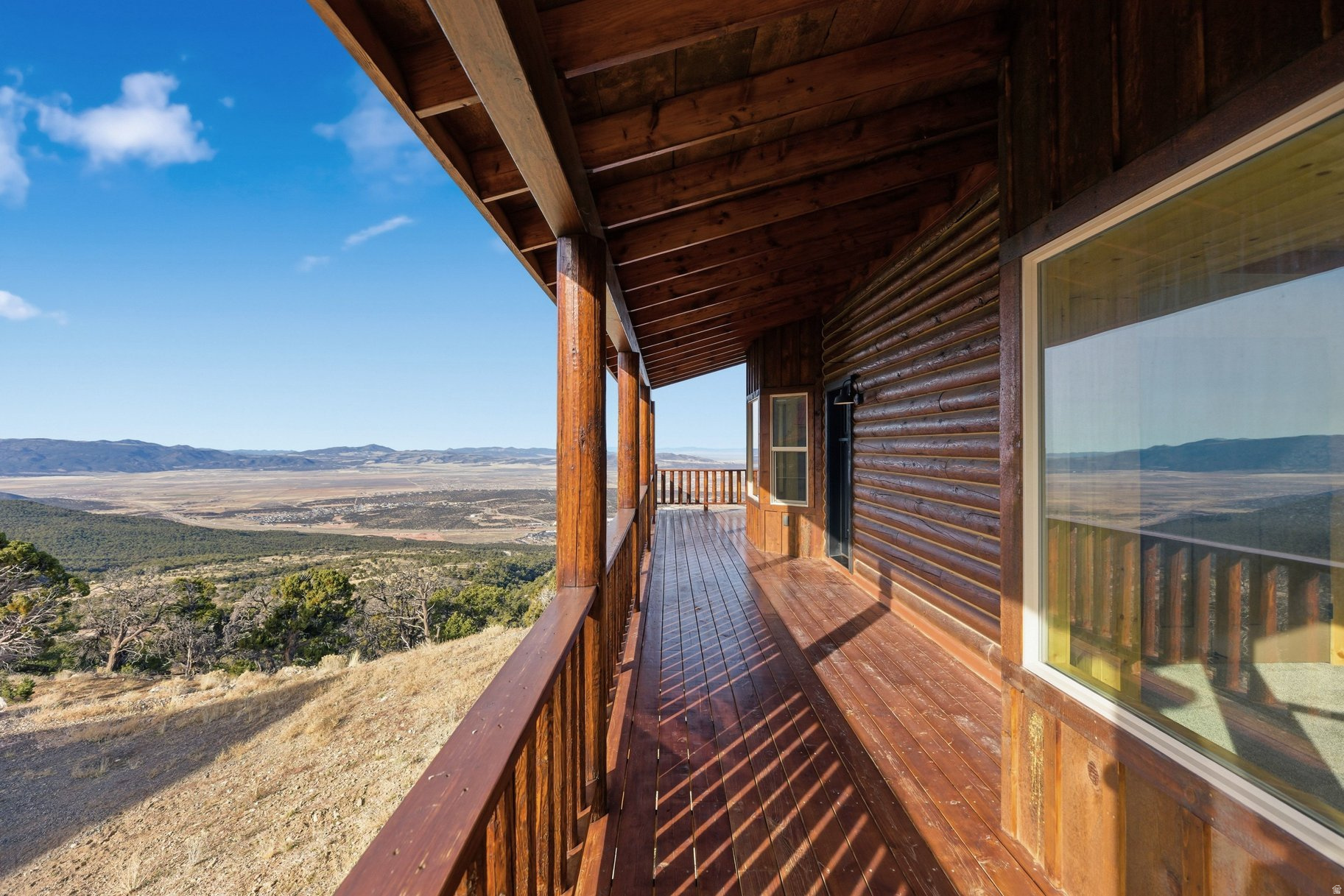 main property photo 37