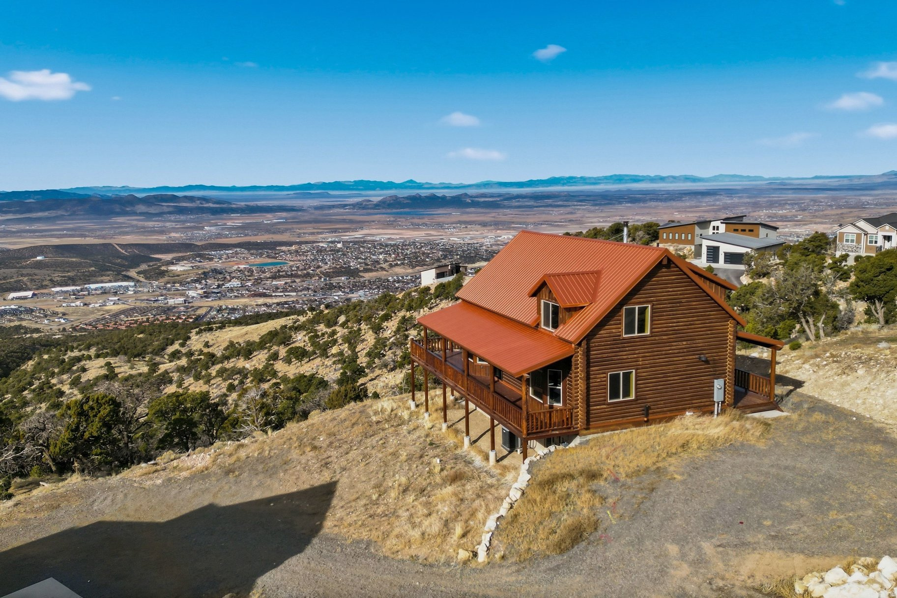 main property photo 6