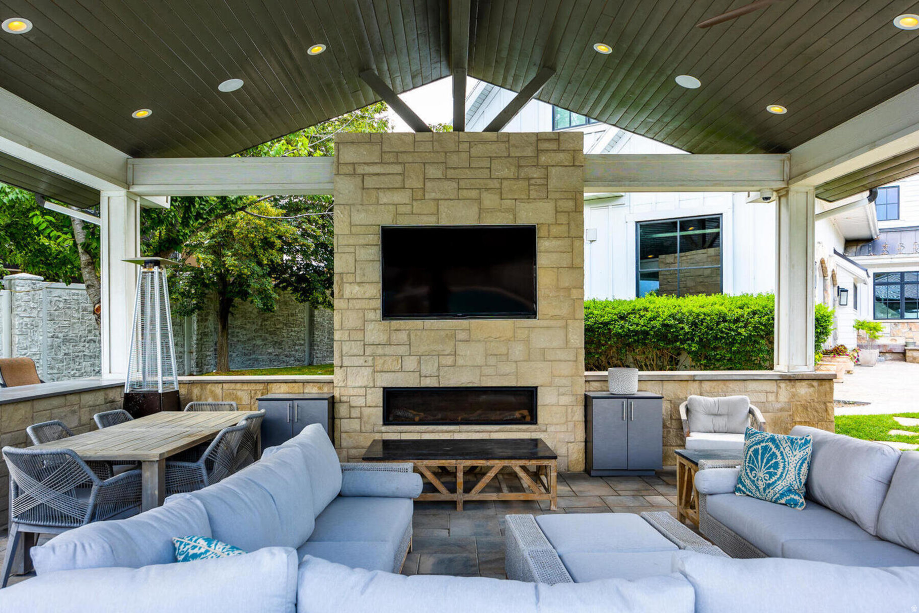 main property photo 73