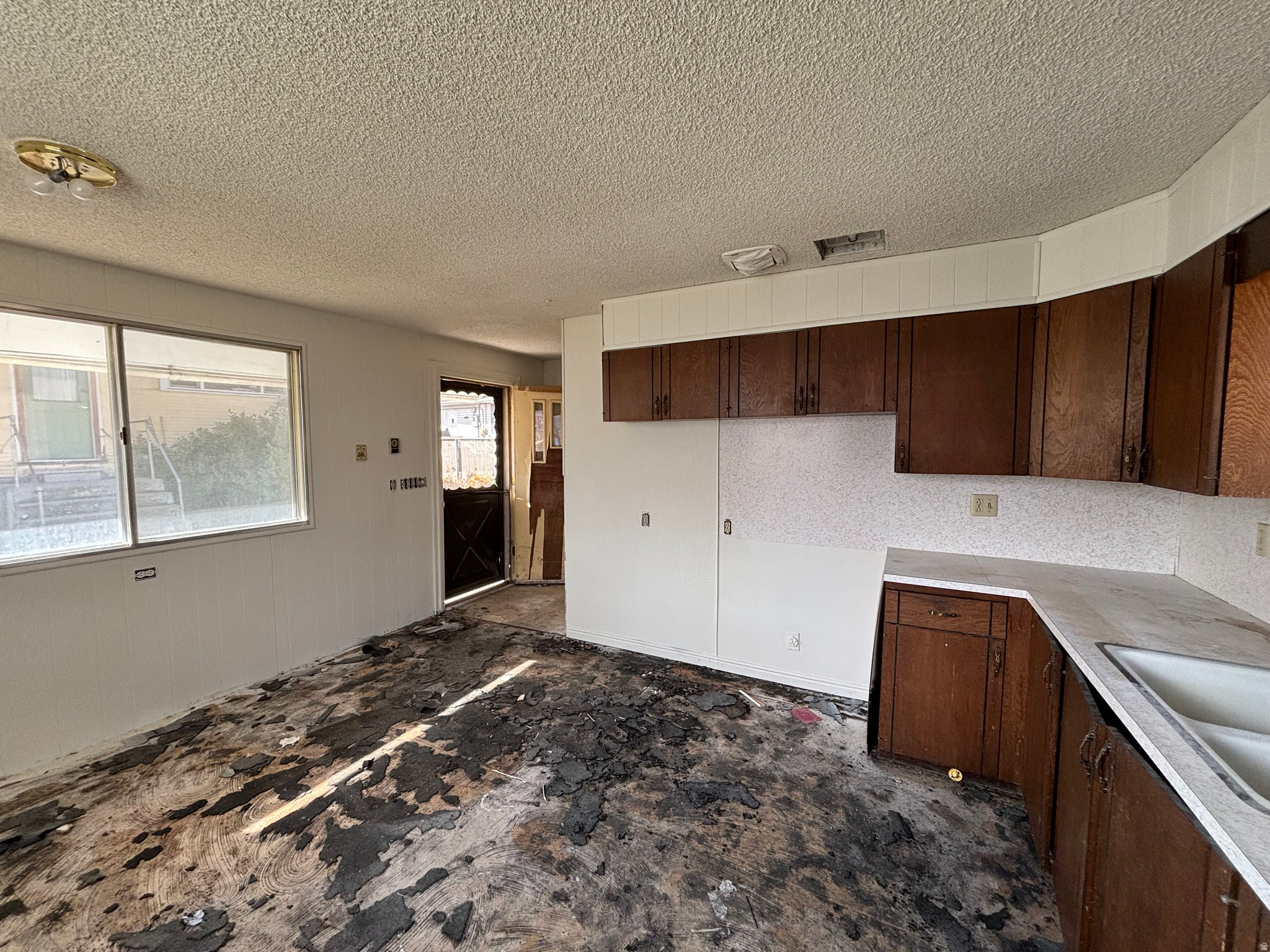 main property photo 73