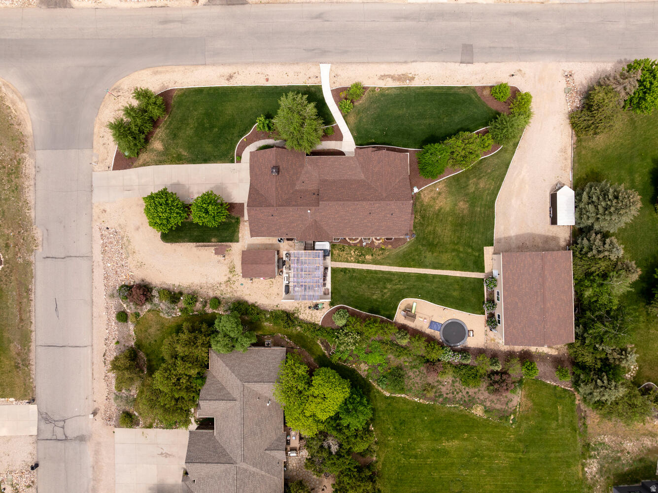 main property photo 46