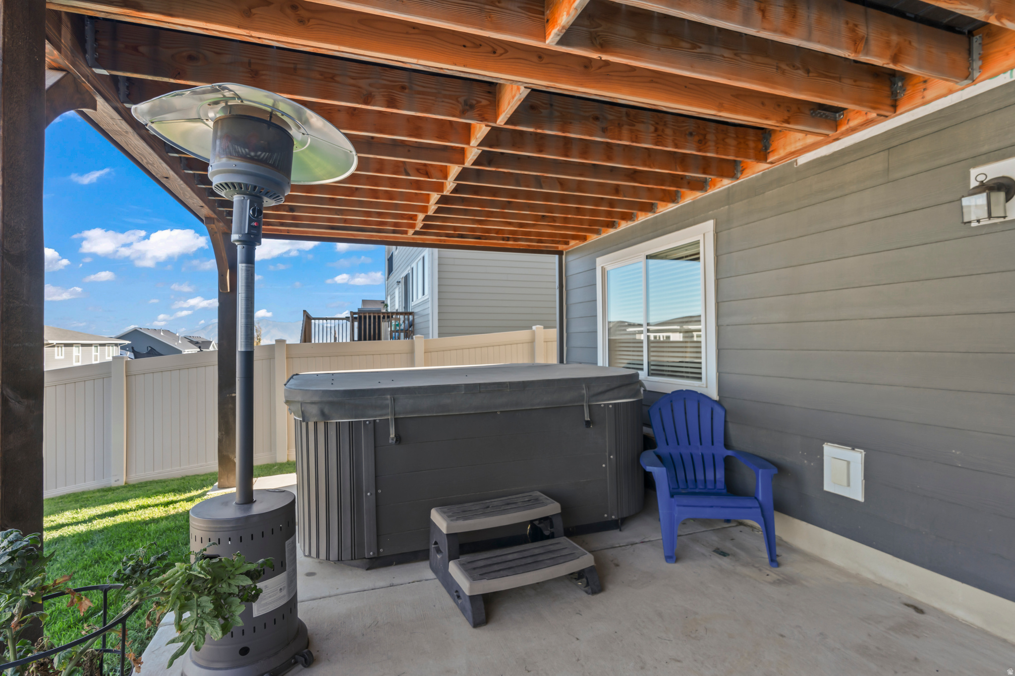 main property photo 41