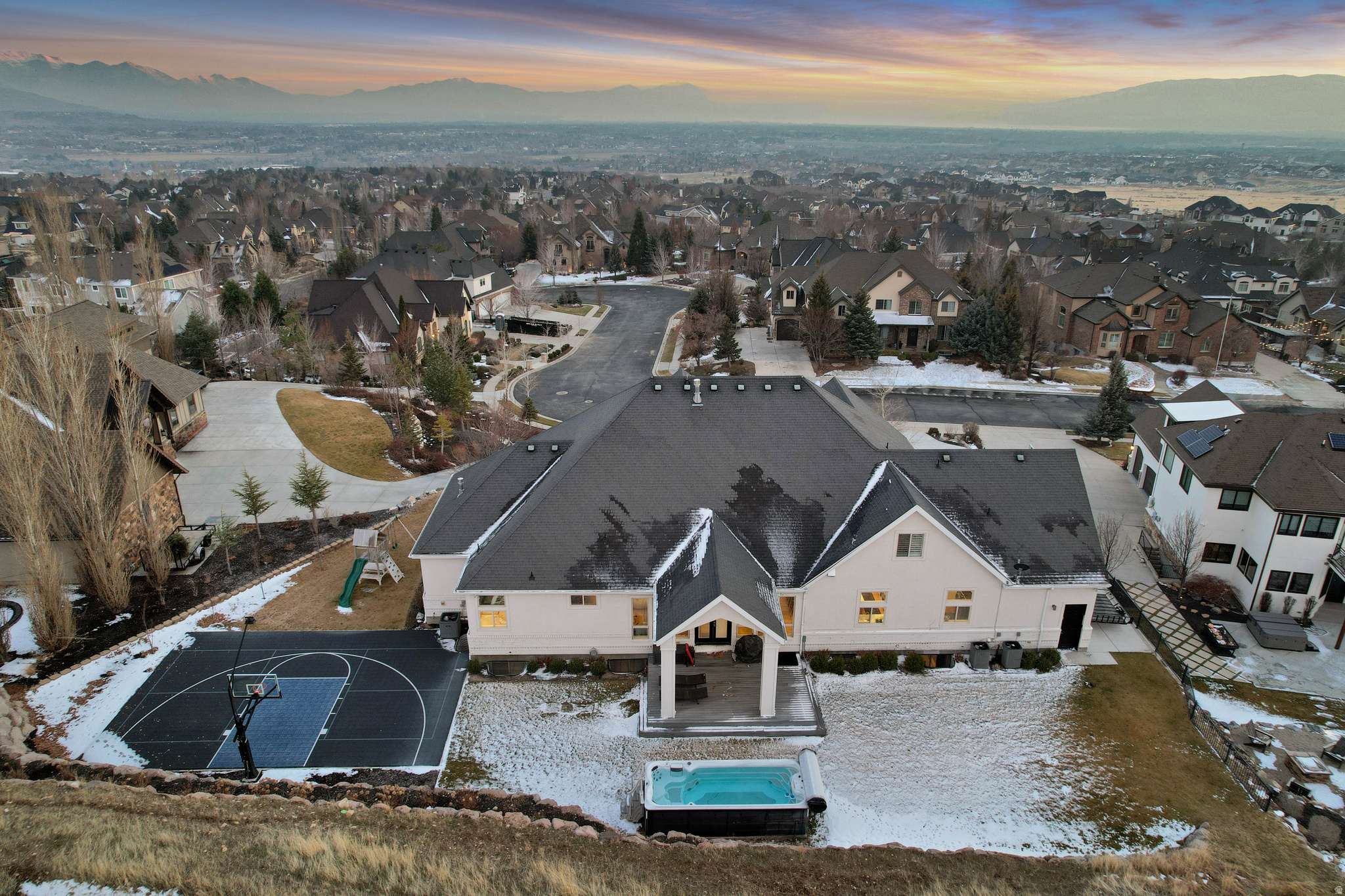 main property photo 45