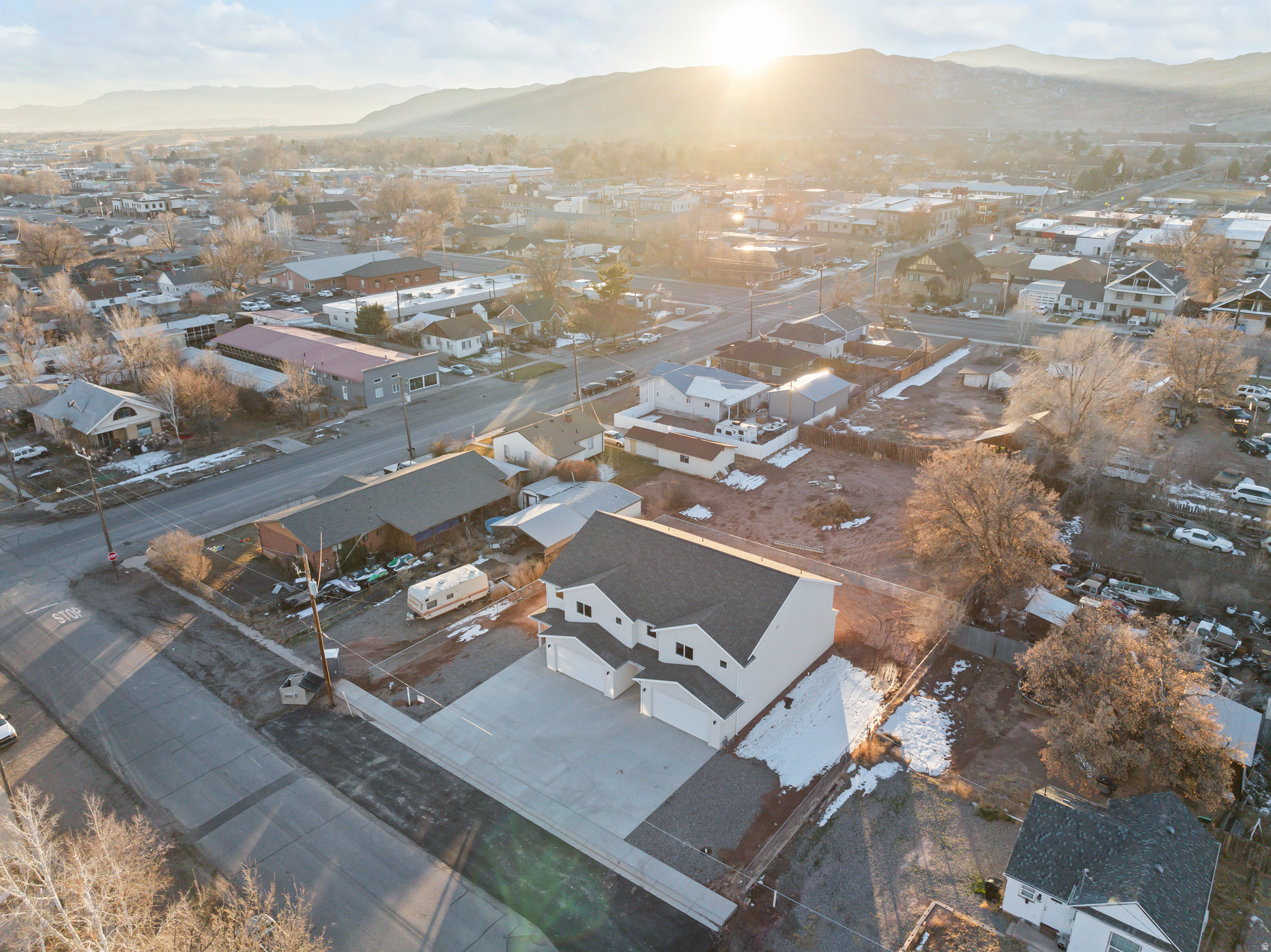 main property photo 41