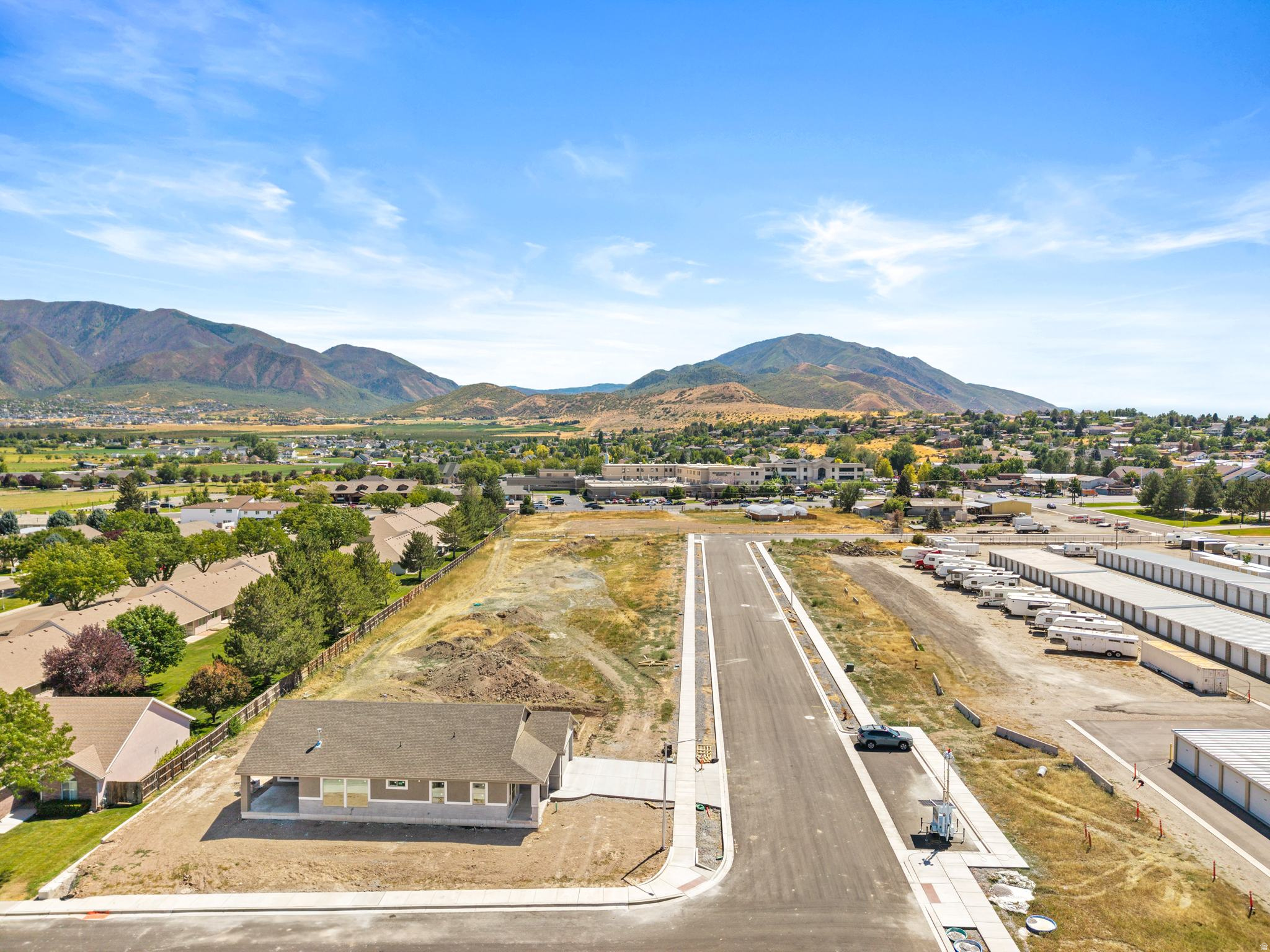 main property photo 4