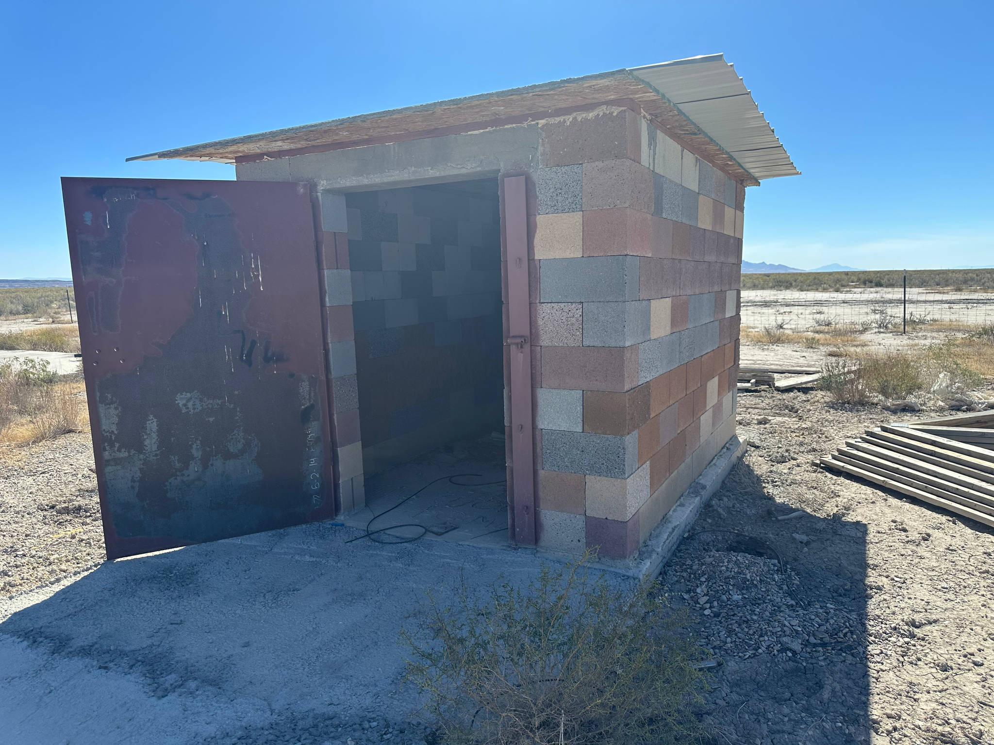 main property photo 16