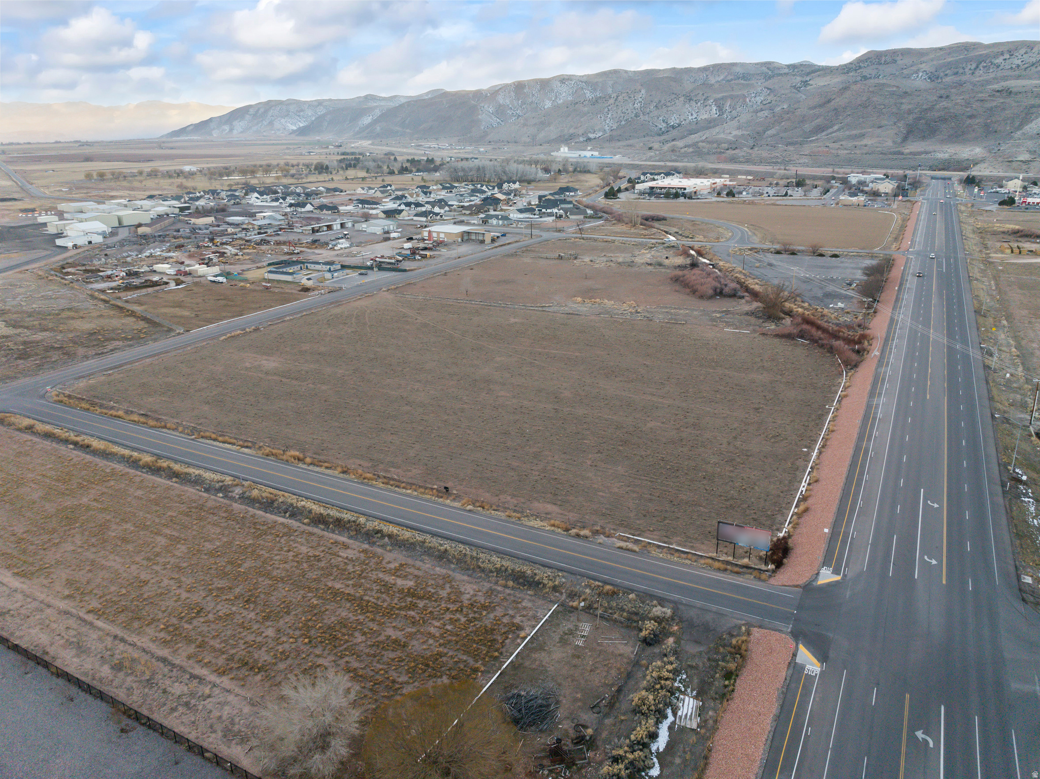 main property photo 12