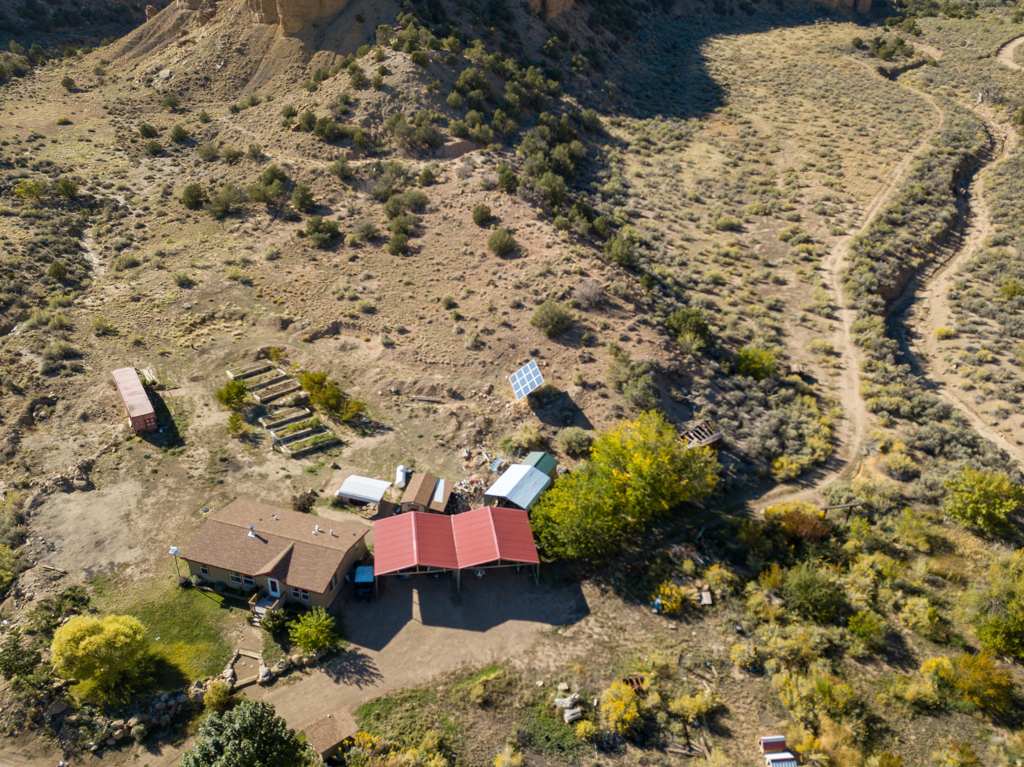 main property photo 40