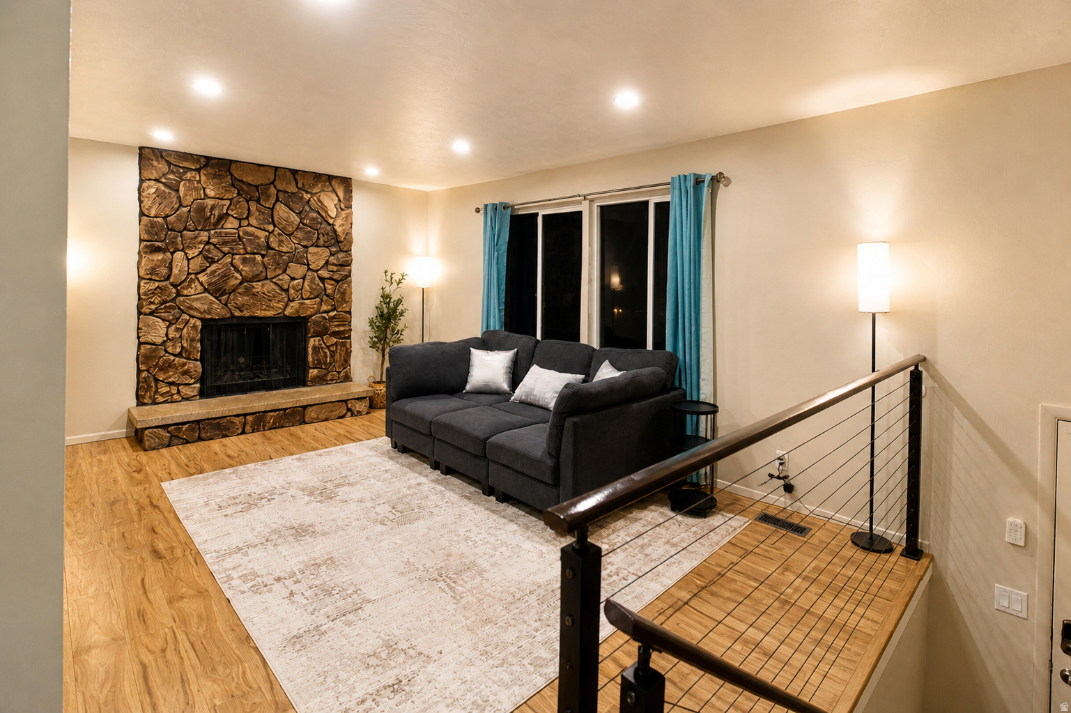 main property photo 5