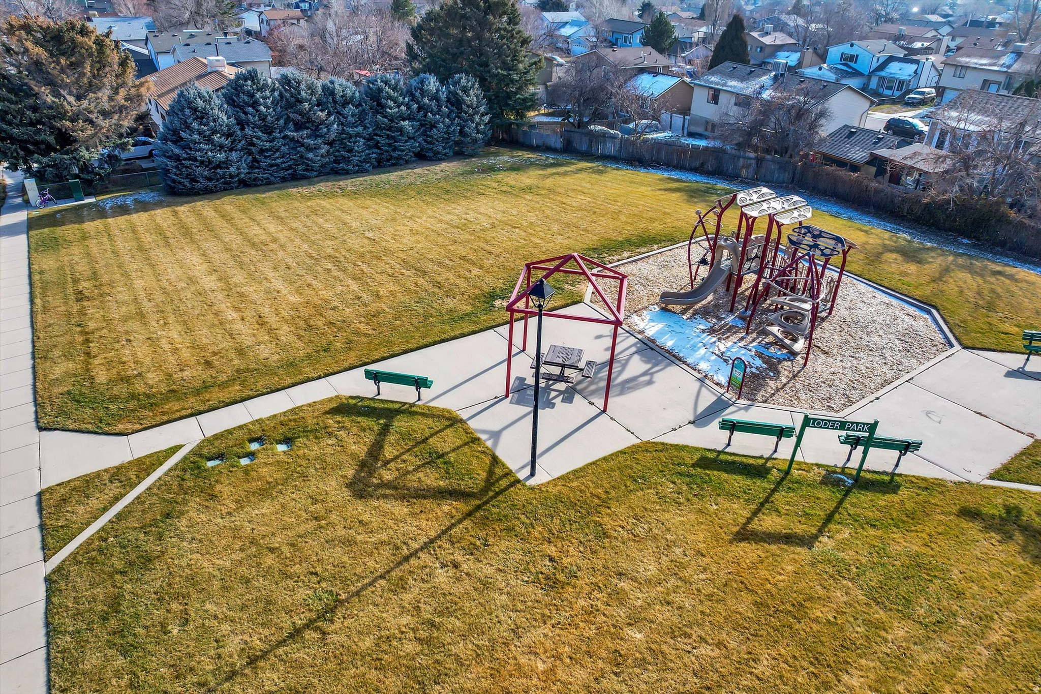 main property photo 35