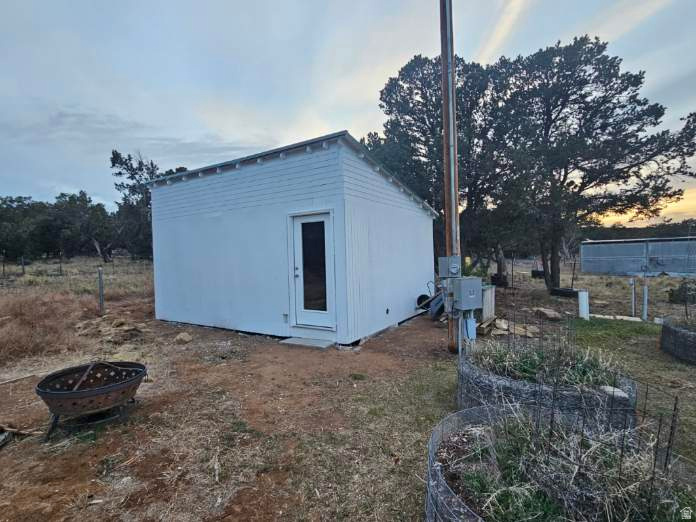 main property photo 30
