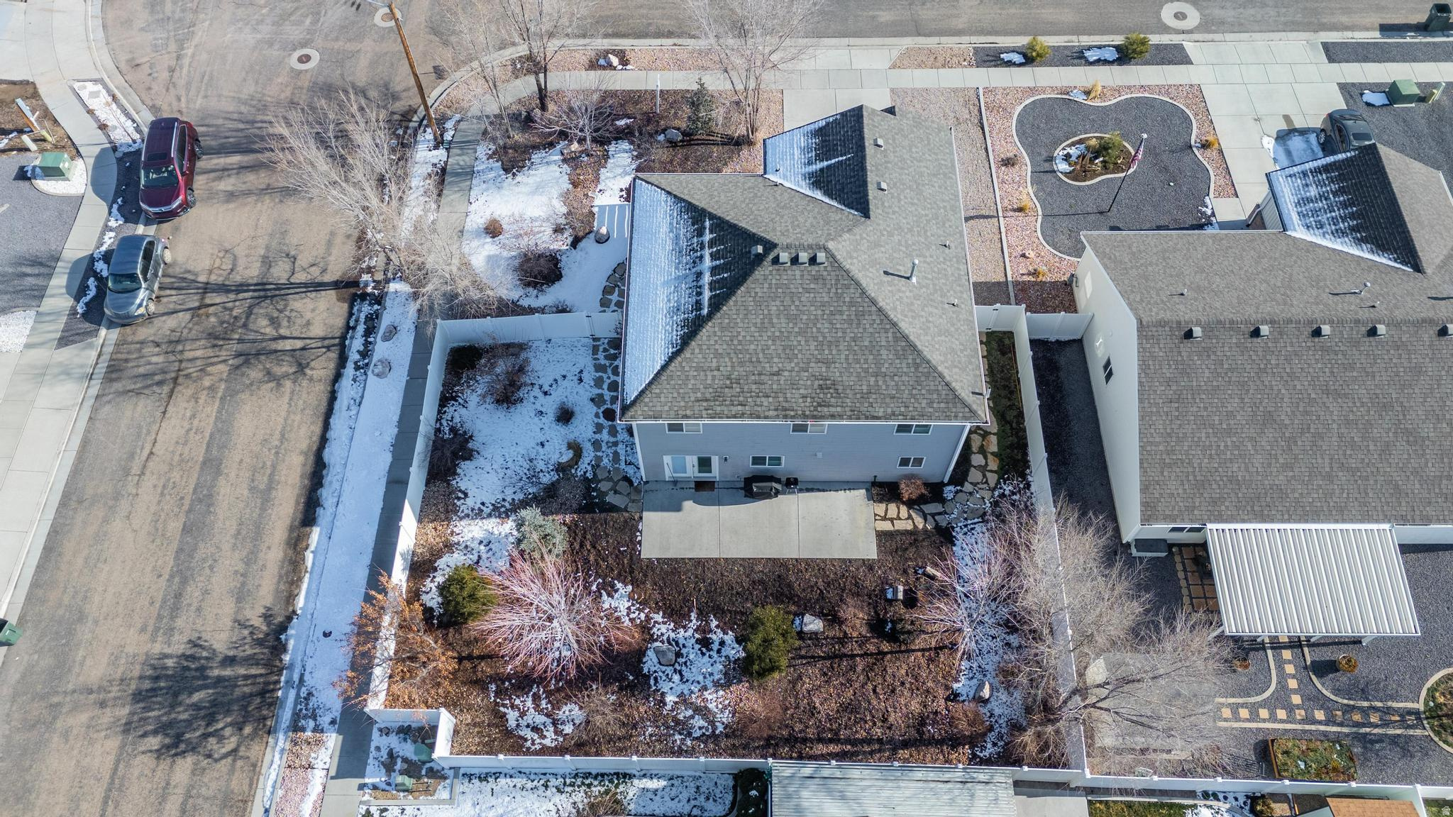 main property photo 23