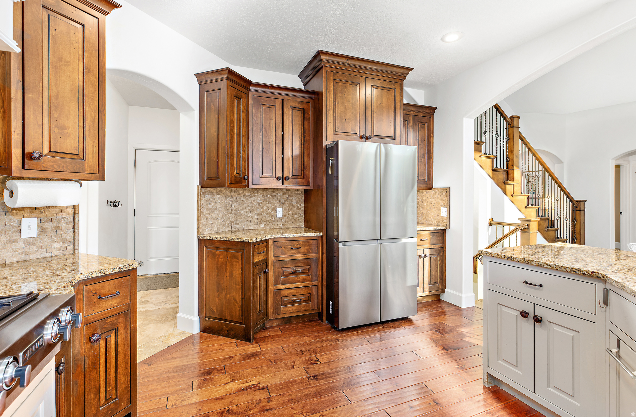 main property photo 13