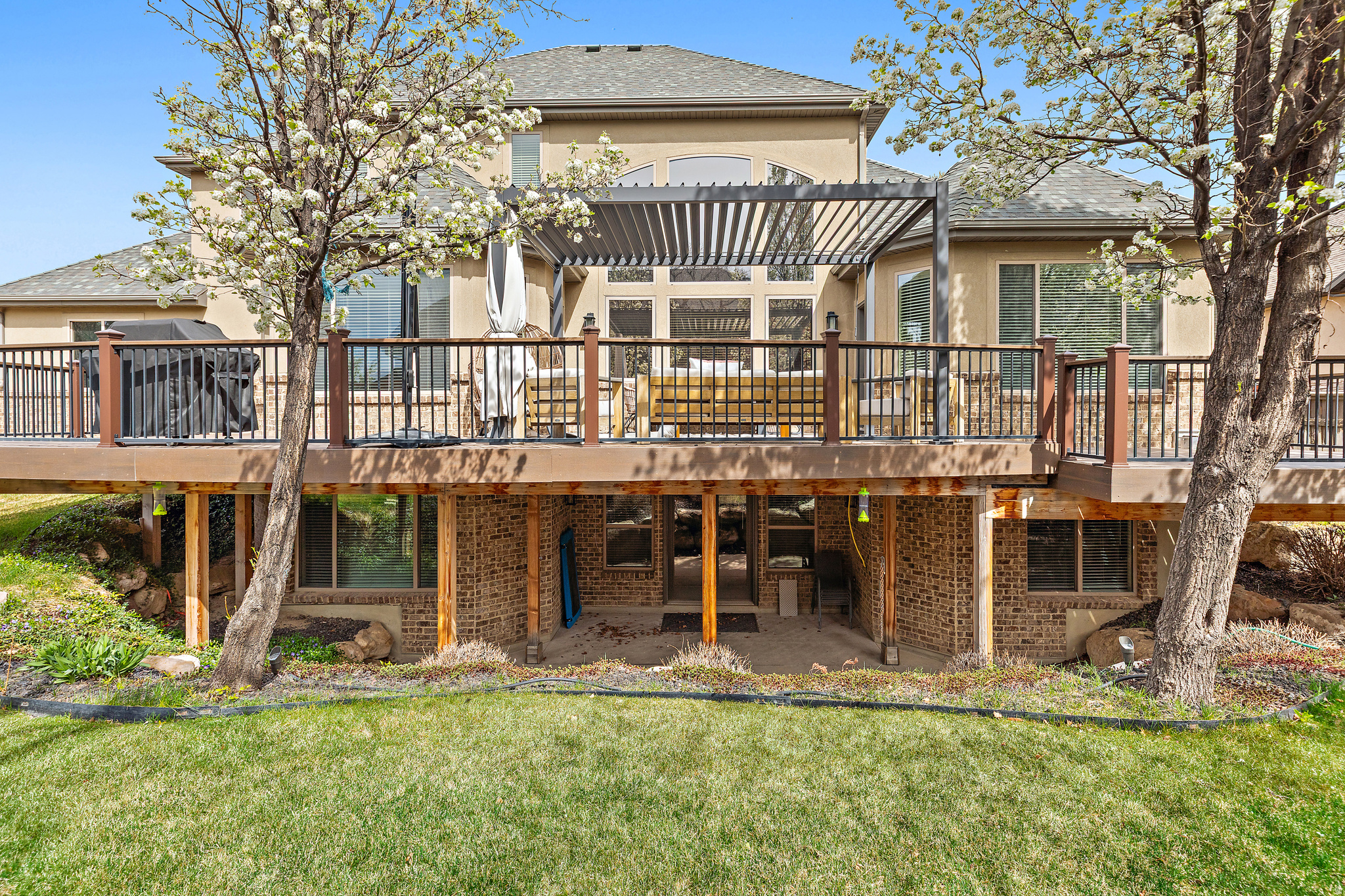 main property photo 48