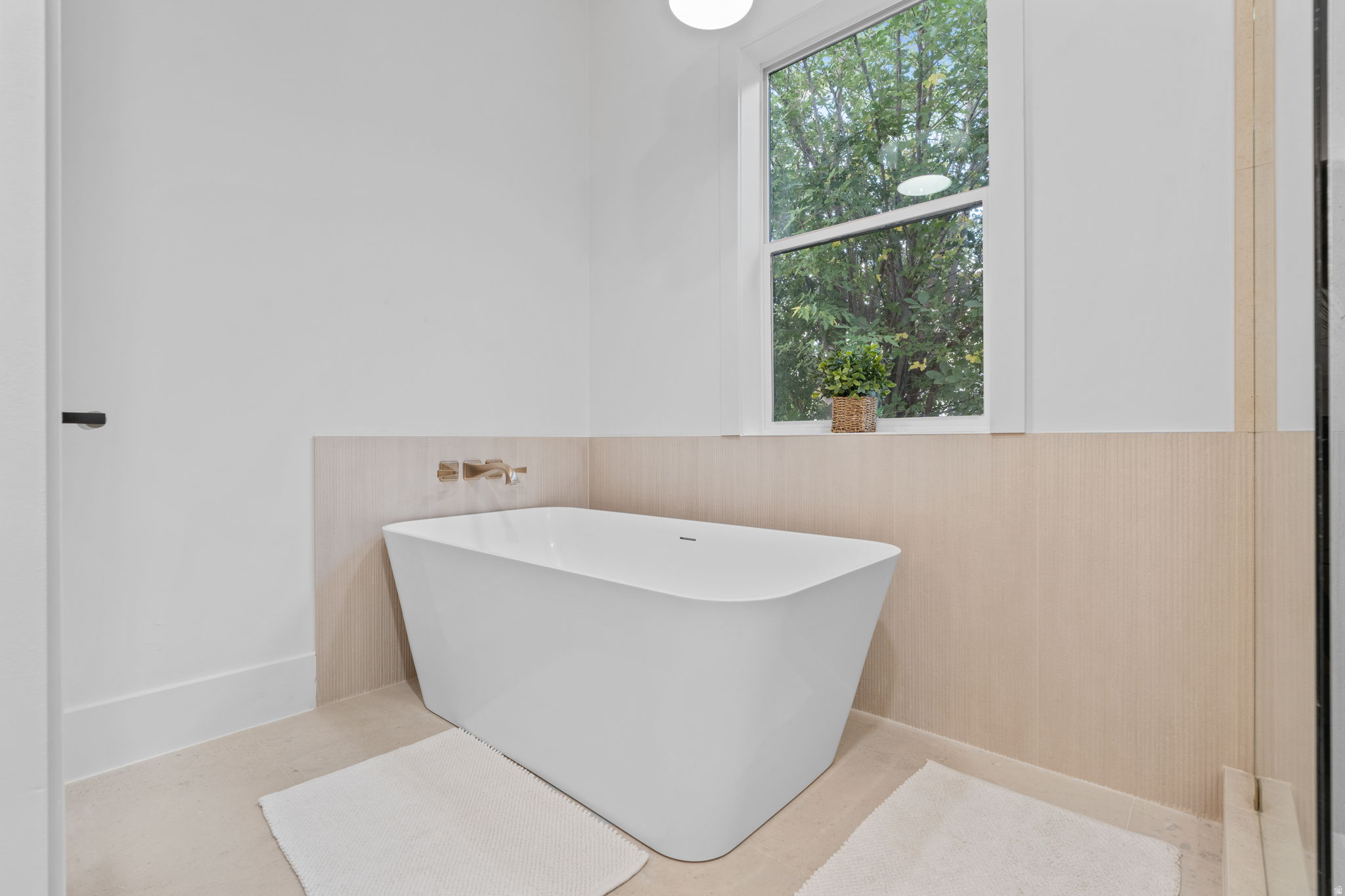 main property photo 70