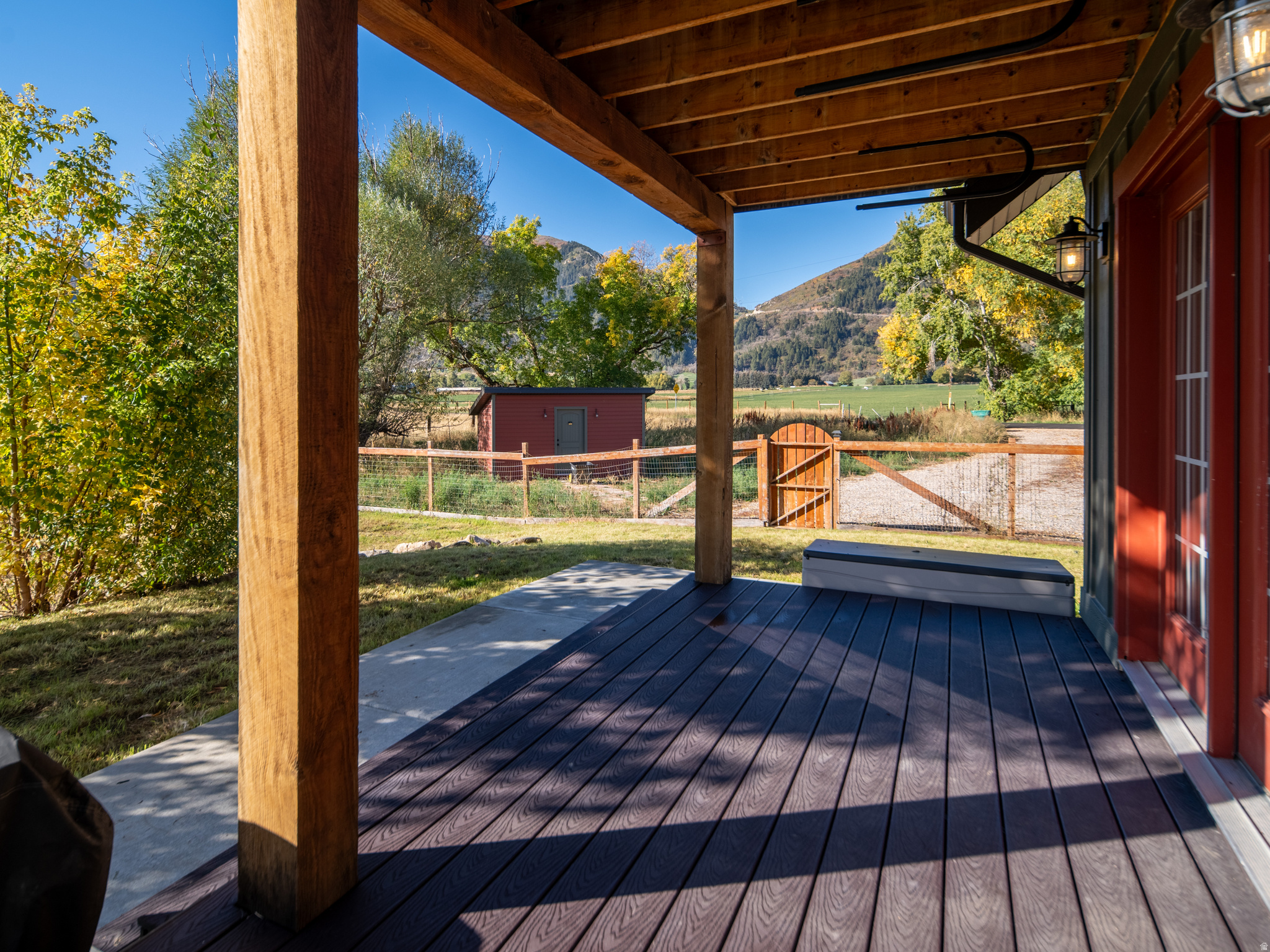 main property photo 32