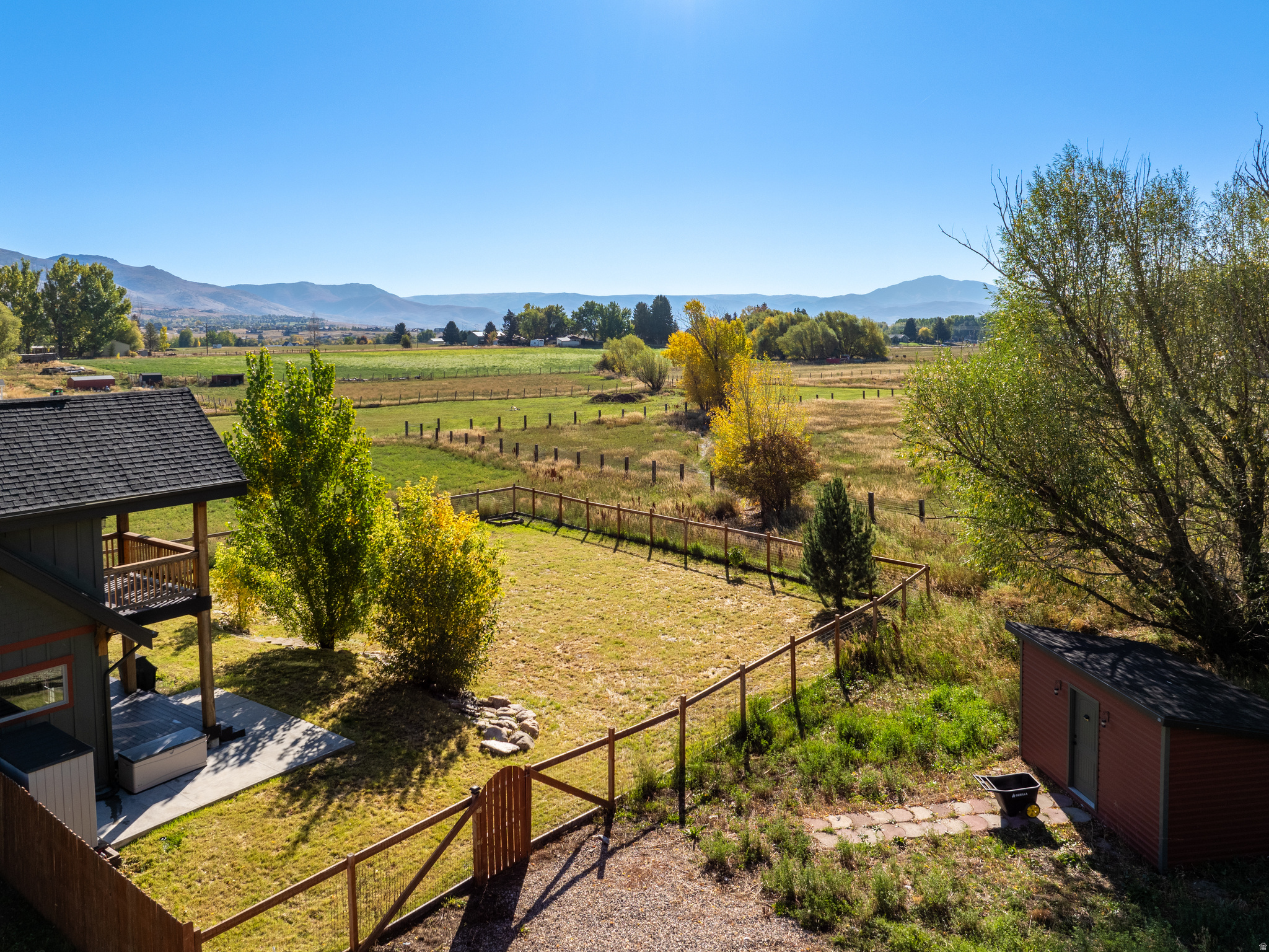 main property photo 33