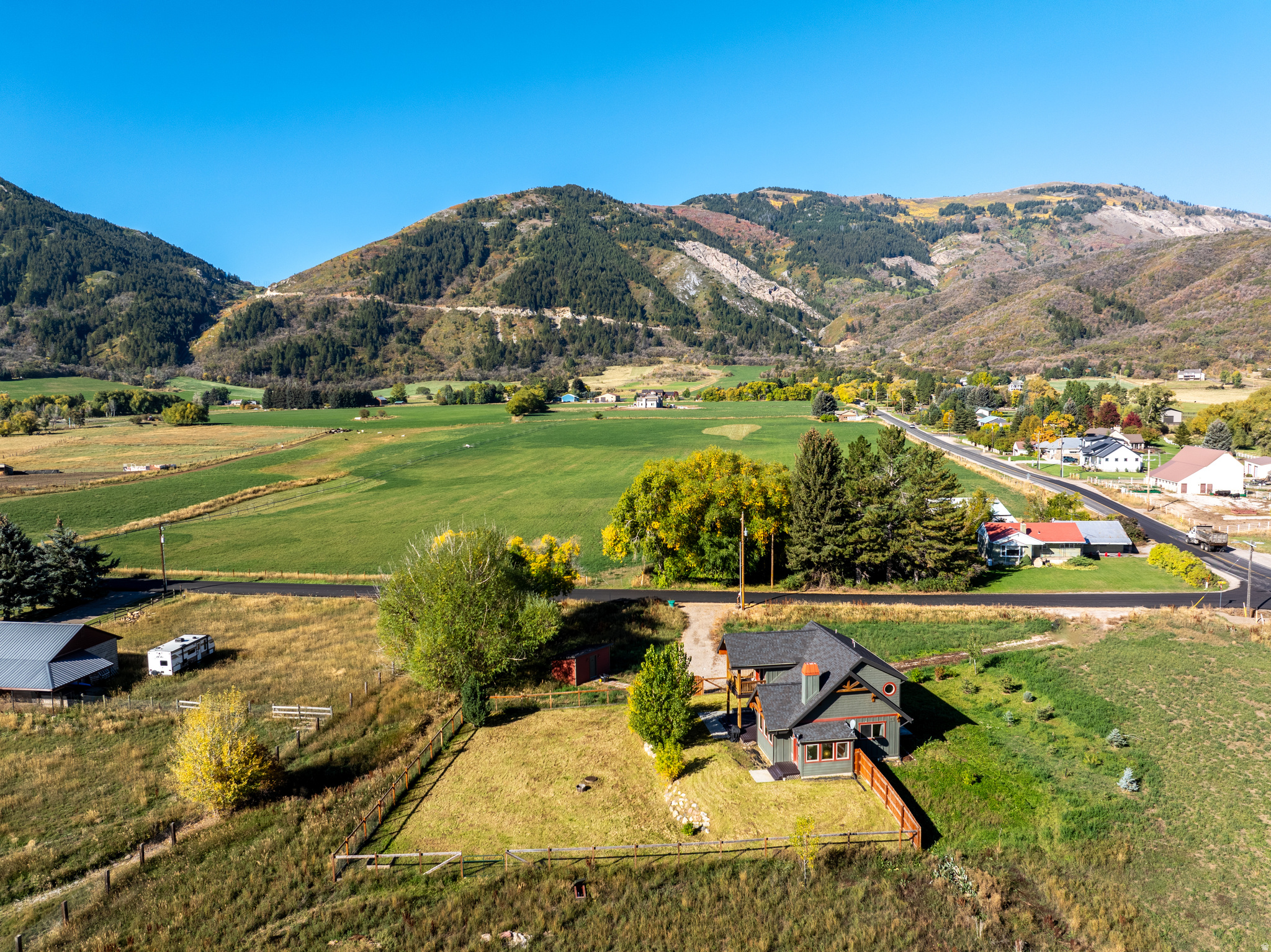 main property photo 34