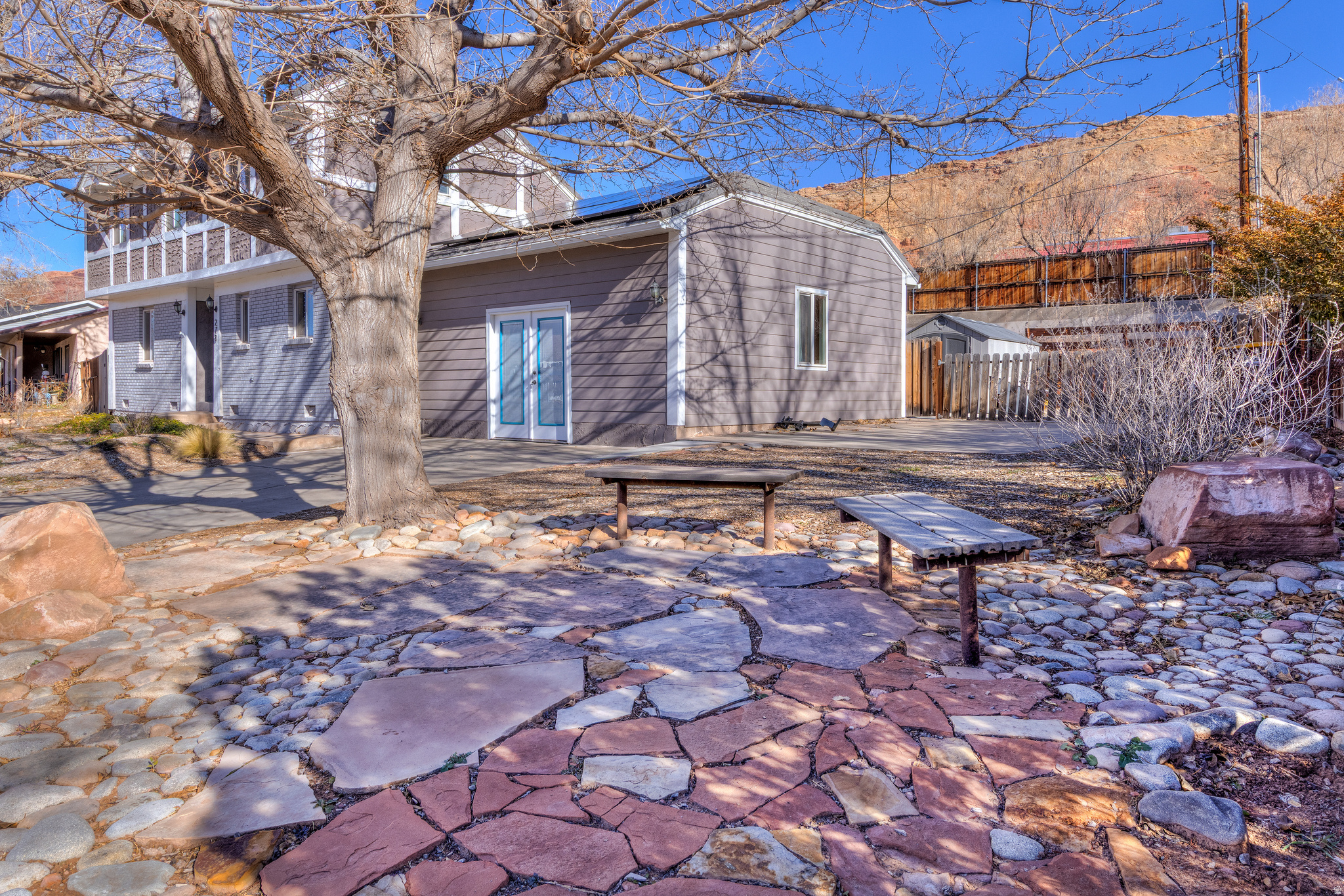 main property photo 3