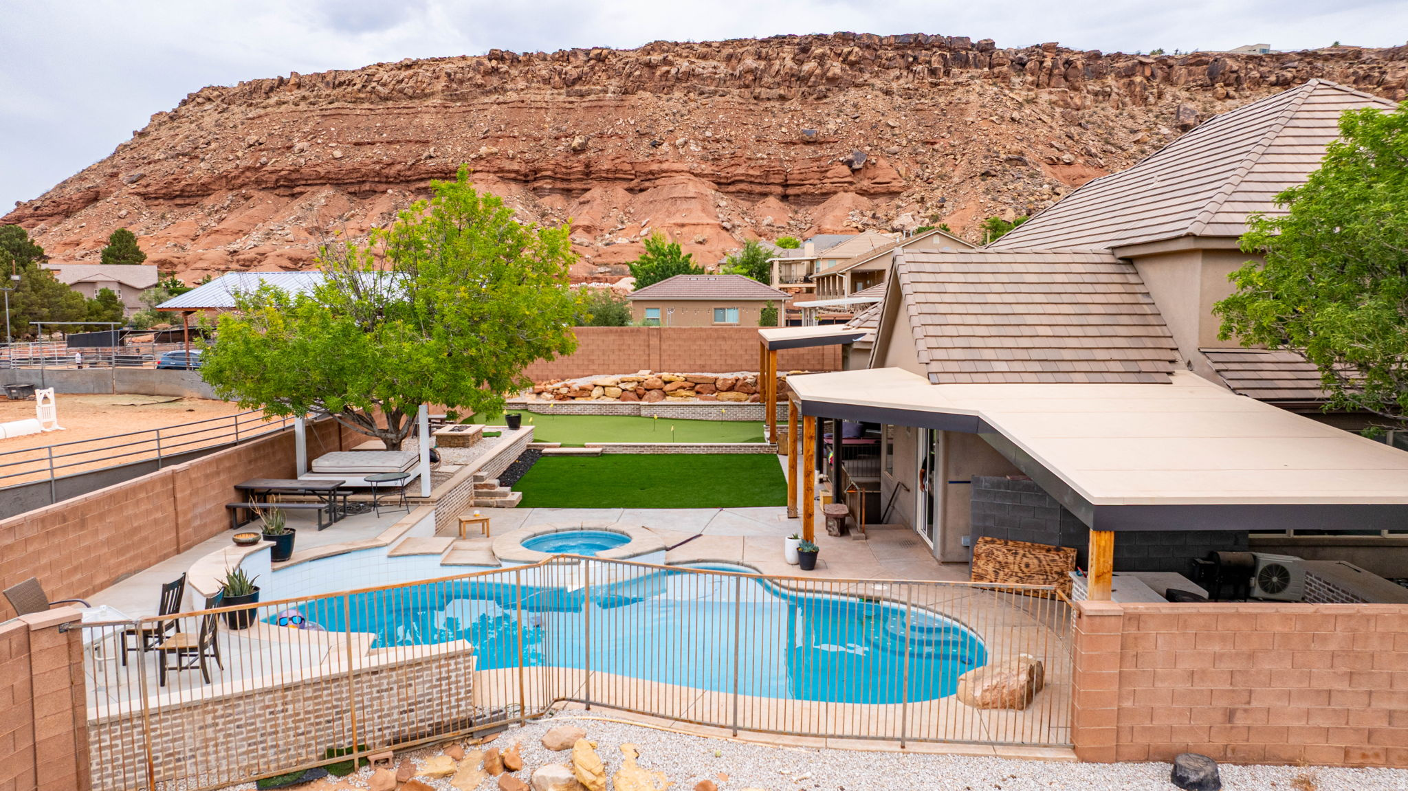 main property photo 45