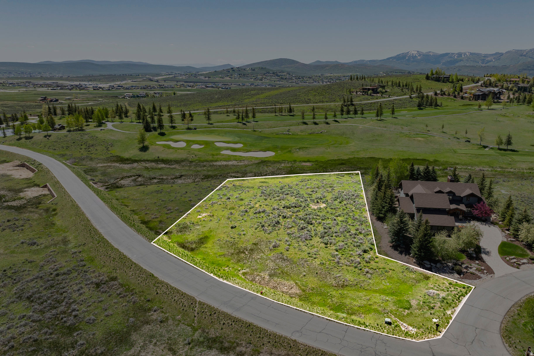 main property photo 2