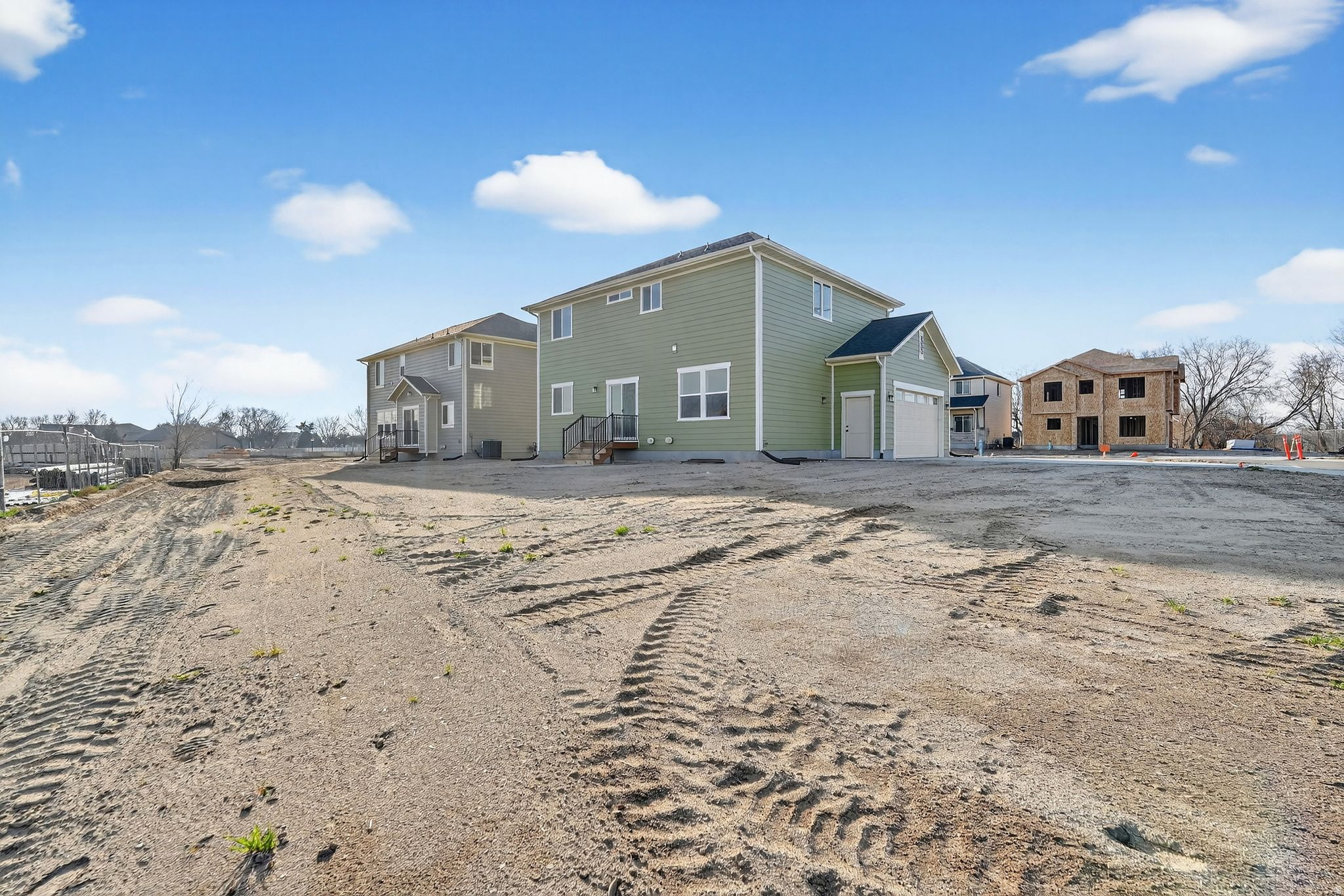 main property photo 43