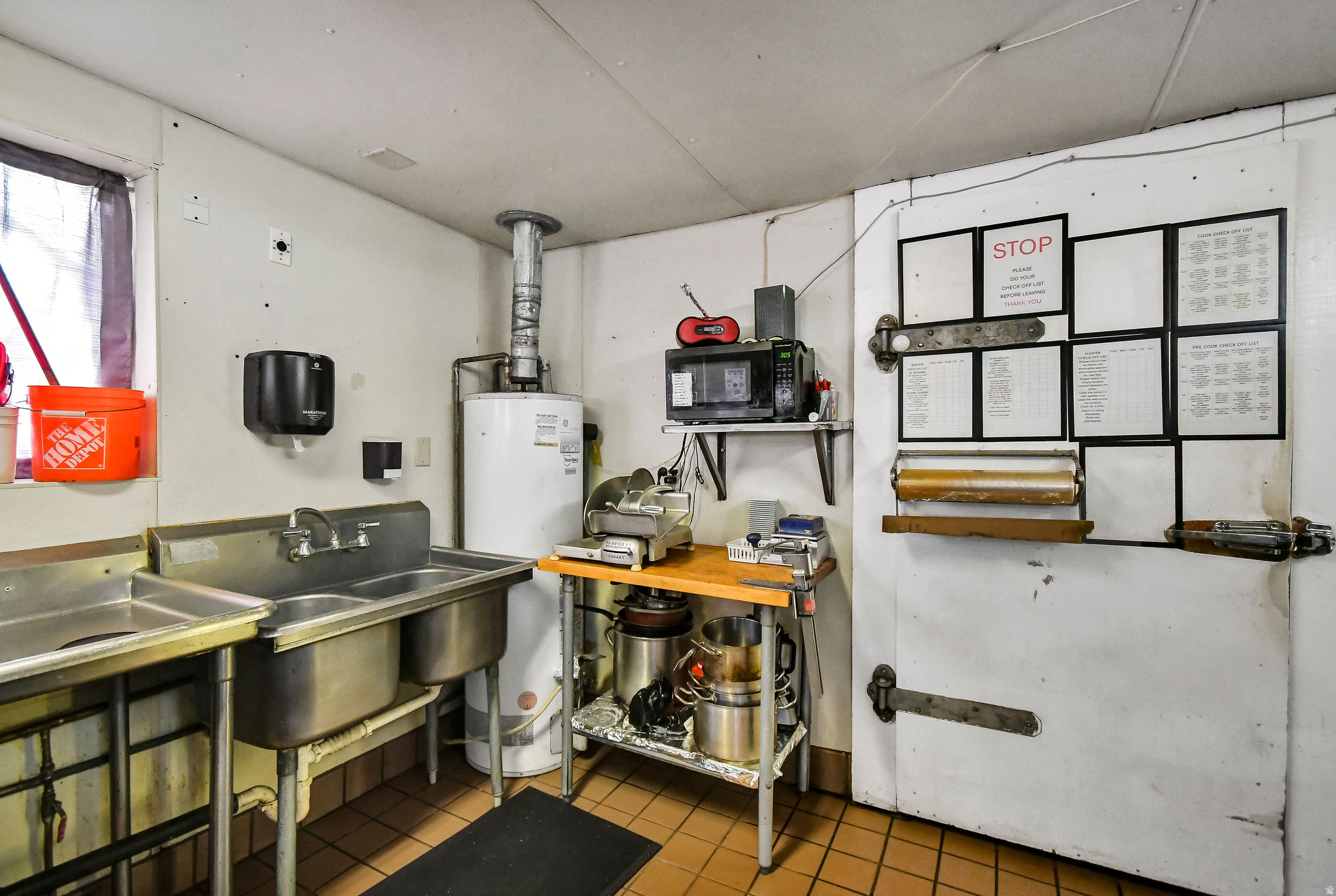 main property photo 20
