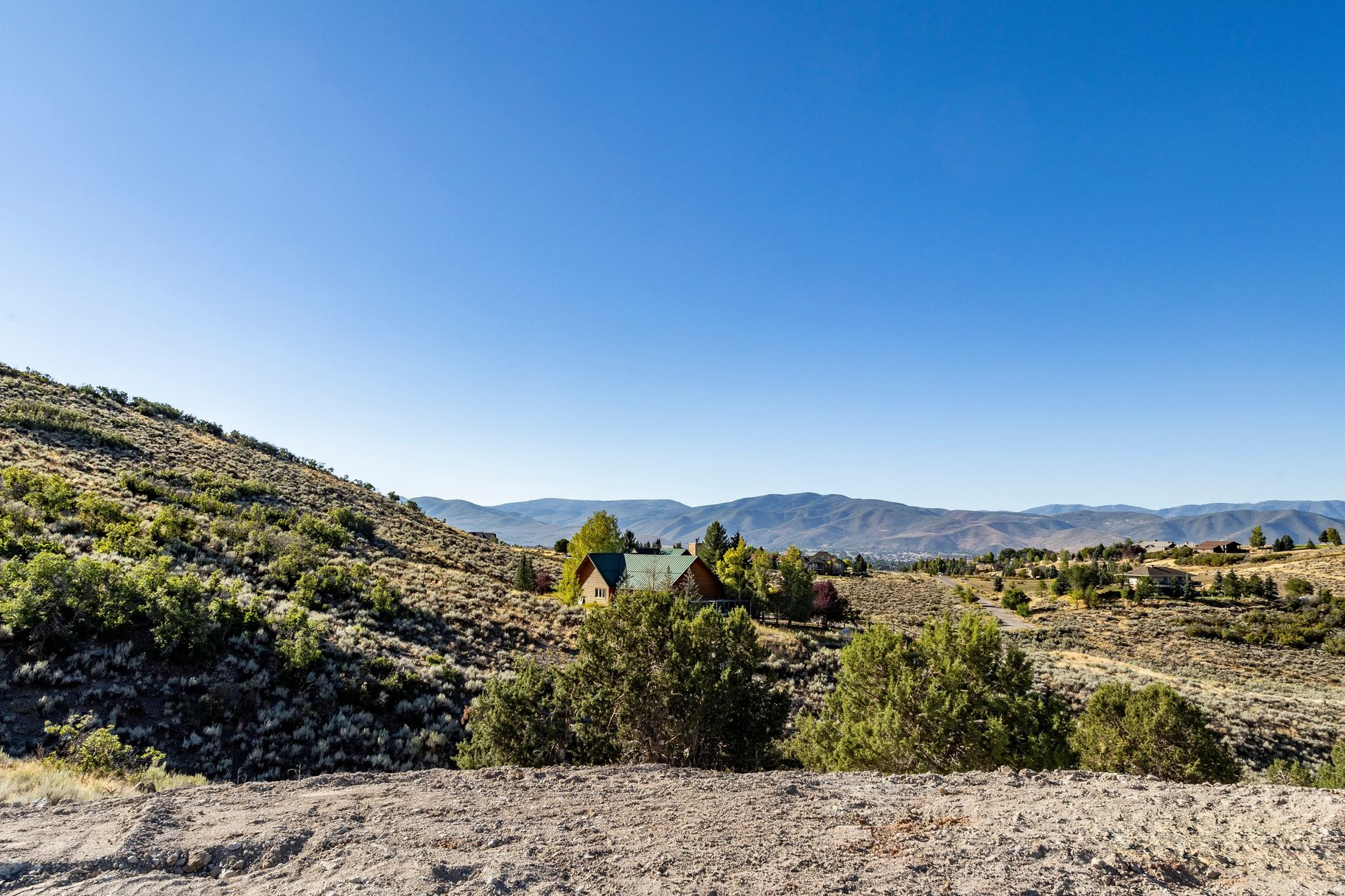 main property photo 6