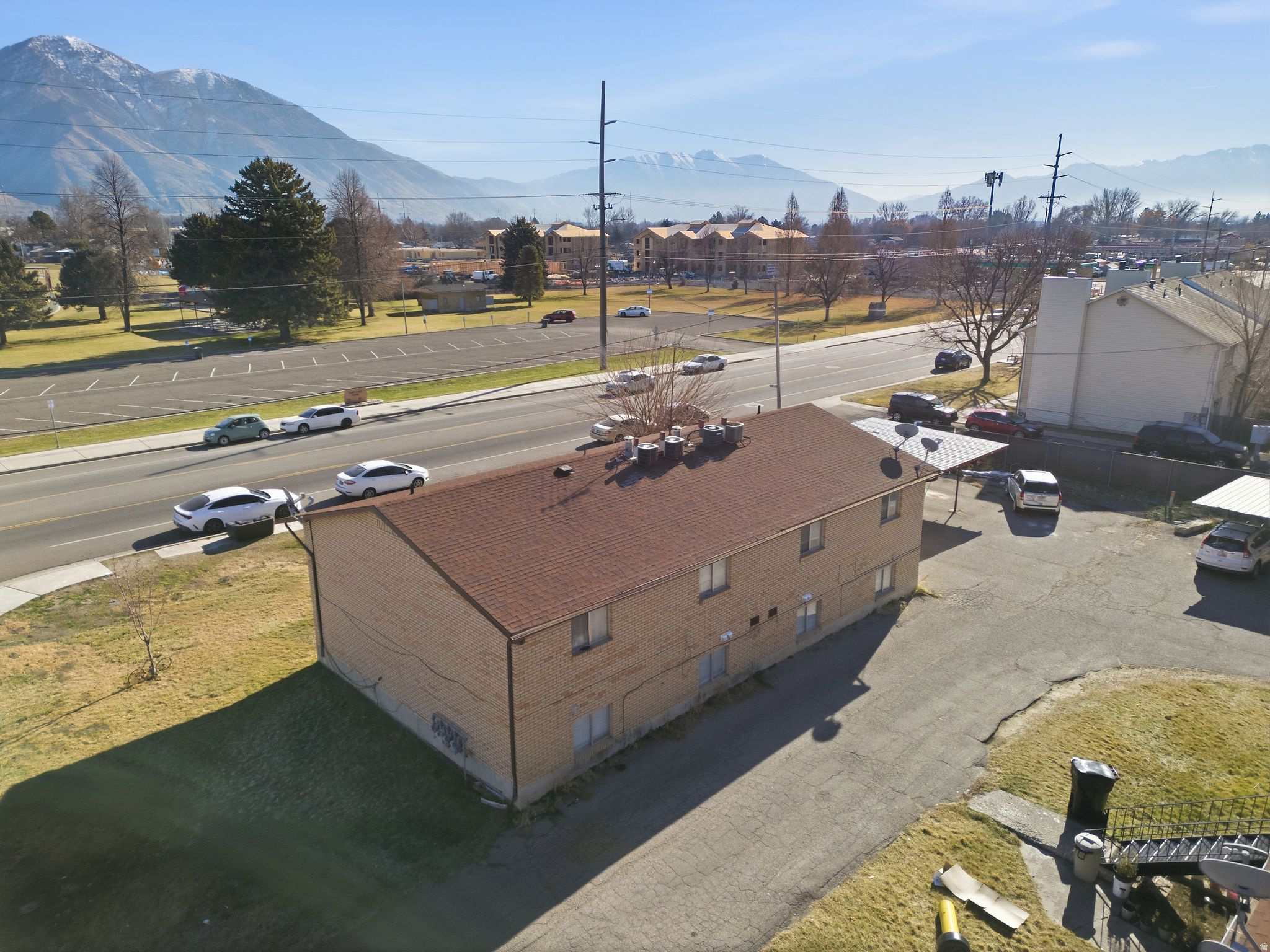 main property photo 23