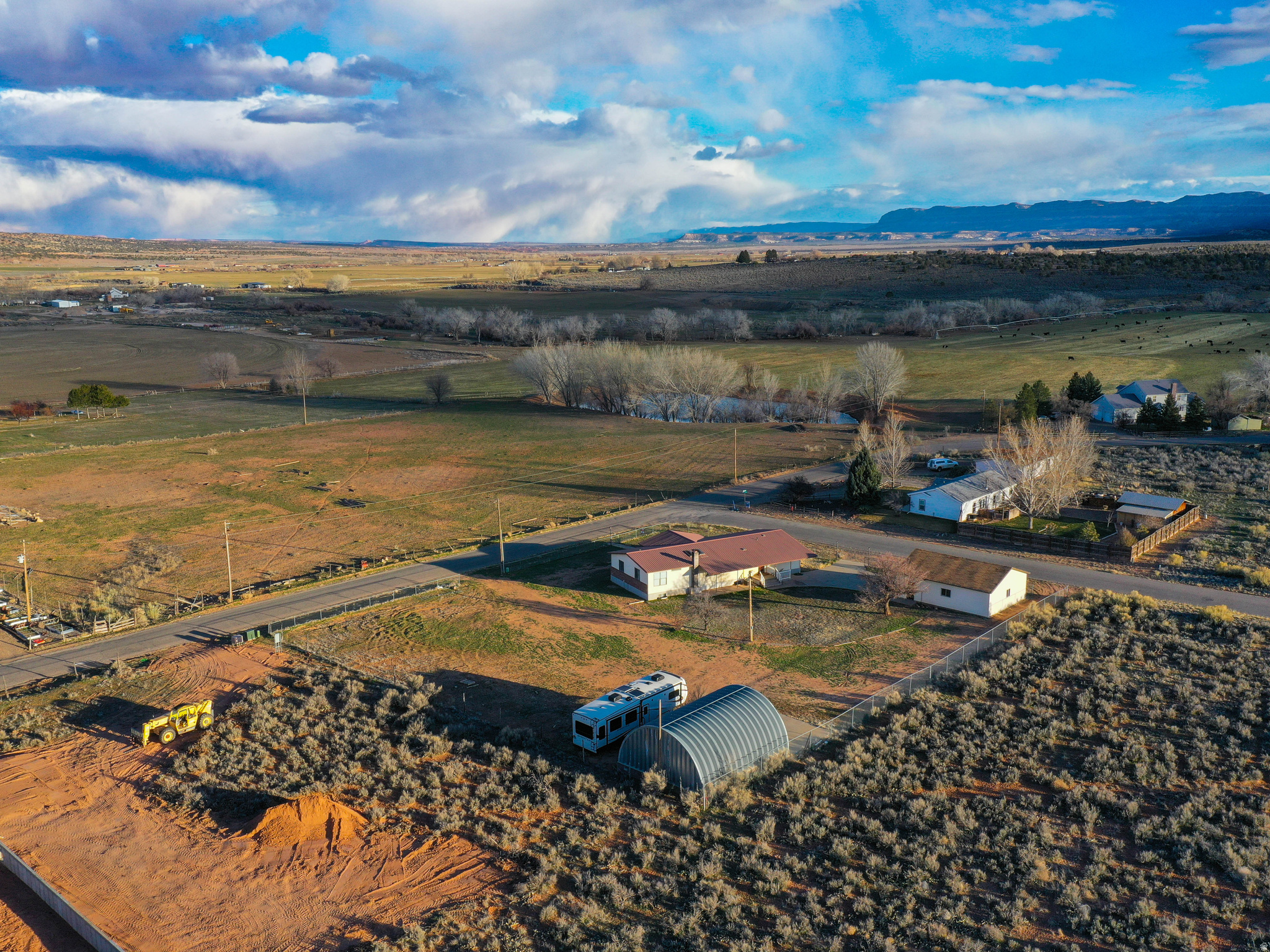 main property photo 23